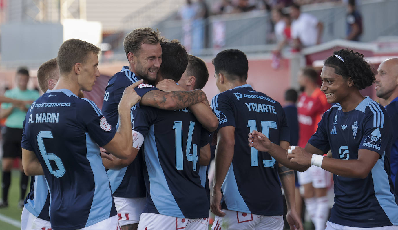 La victoria del Real Murcia frente al Sevilla Atlético, en imágenes