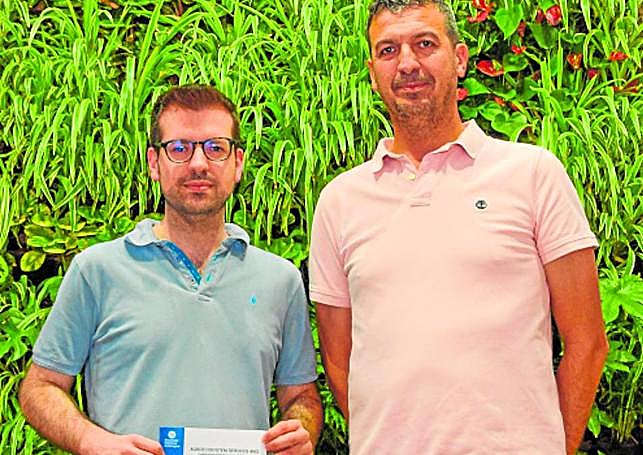 José Ángel Zabala y Francisco Alcón, en la Escuela de Agrónomos de Cartagena.