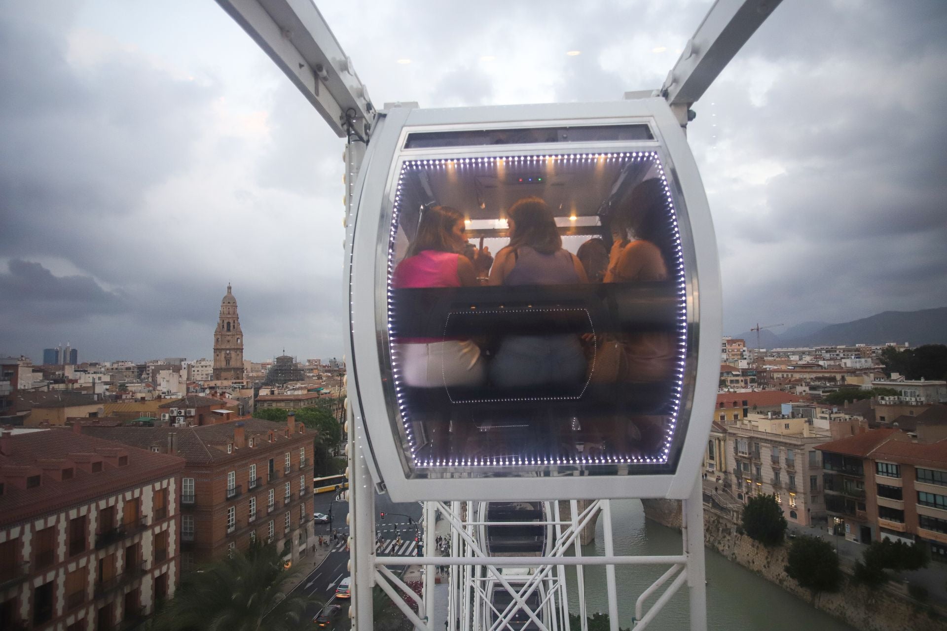 Las imágenes de la noria de Murcia