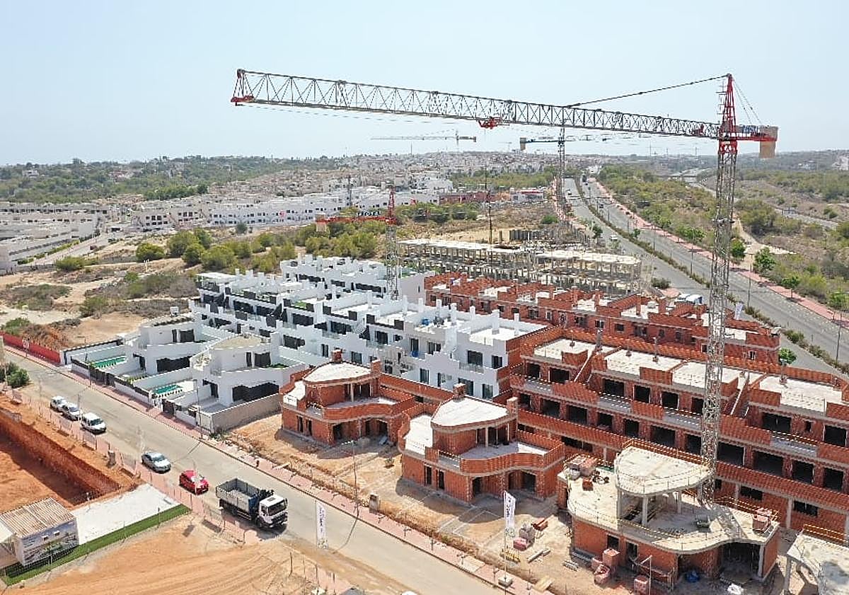 Imagen principal - Vista de la marcha de las obras de la promoción Nature Views, de MPC Group.