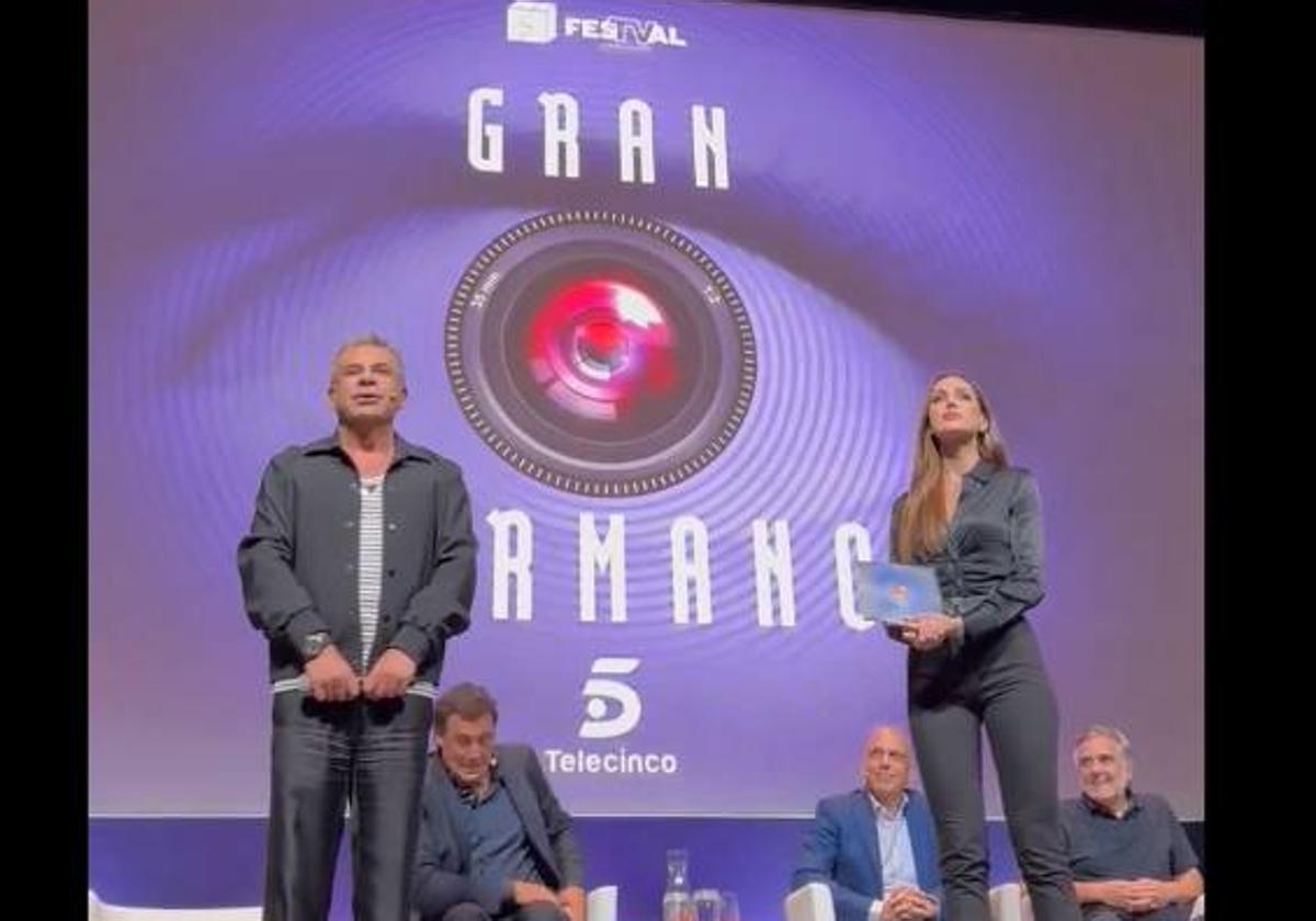 Momento en el que anuncian a la primera concursante de la nueva edición de 'Gran Hermano'.