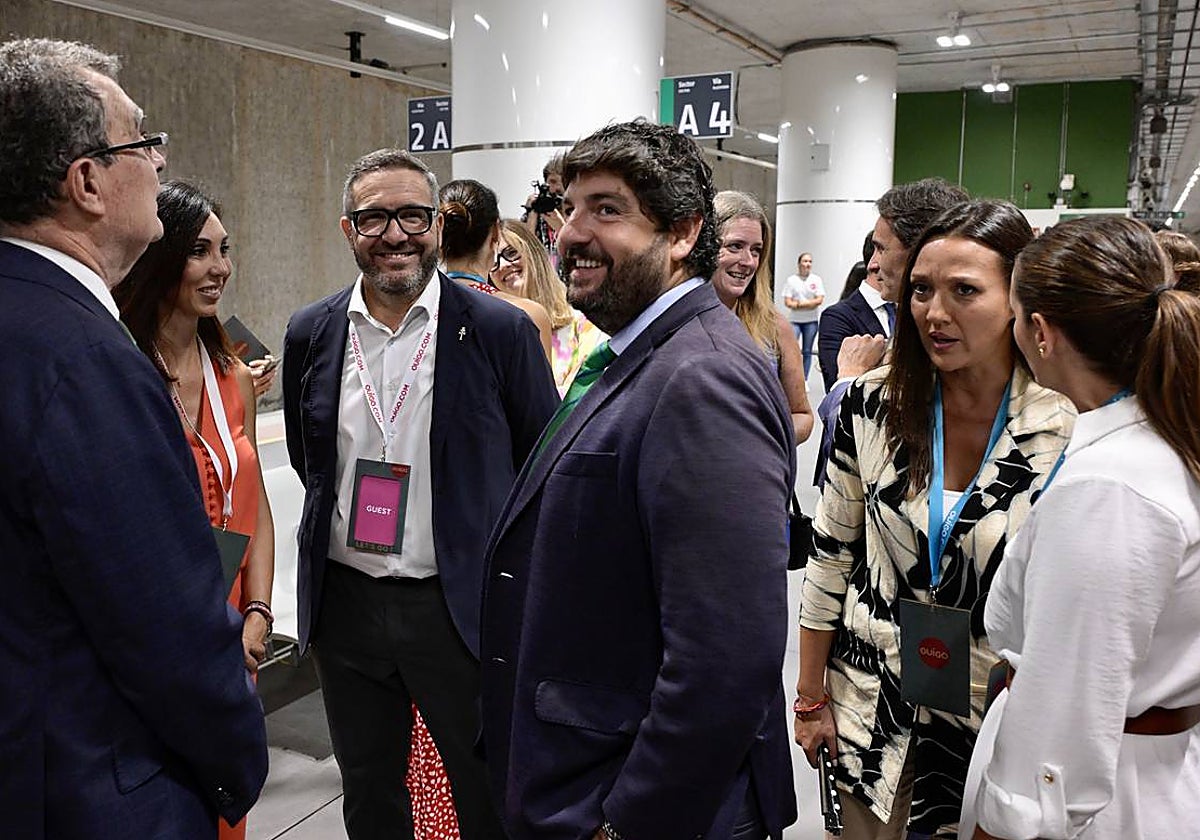 El jefe del Ejecutivo autonómico, Fernando López Miras, preside el acto de inauguración de la nueva línea de alta velocidad Madrid-Elche-Murcia operada por la compañía Ouigo