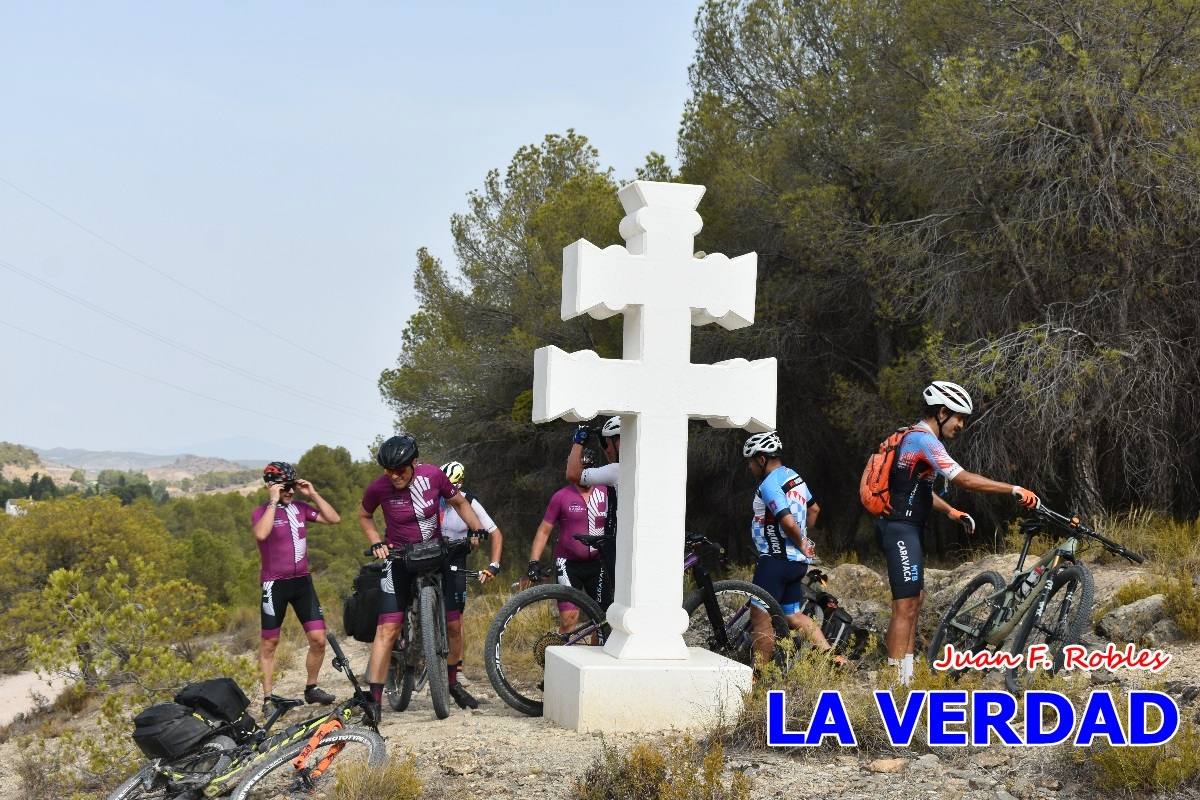 Pedaleando cientos de kilómetros para rezar ante la Vera Cruz de Caravaca