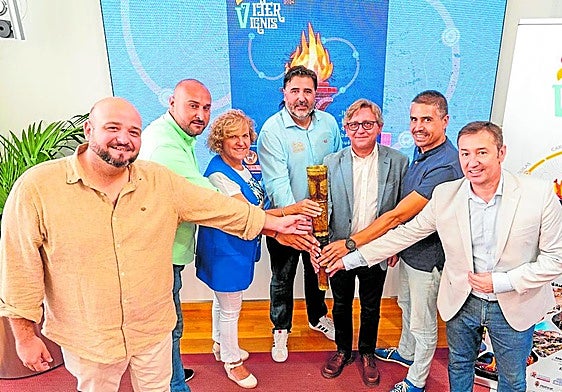 Acto de presentación del 'Iter Ignis' de las fiestas, en la sala de recepciones del Palacio Consistorial.