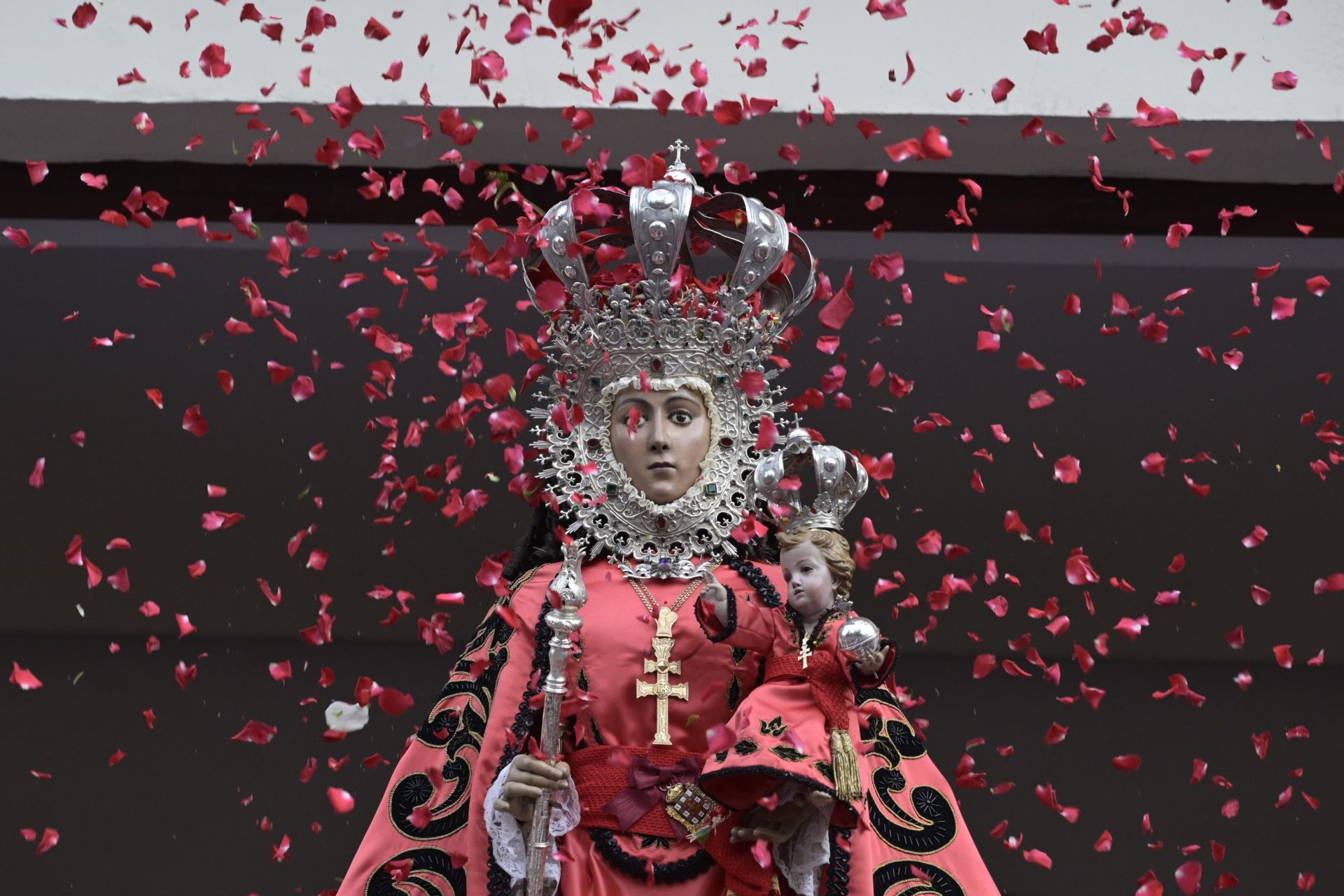 La bajada de la Virgen de la Fuensanta a la Catedral de Murcia, en imágenes