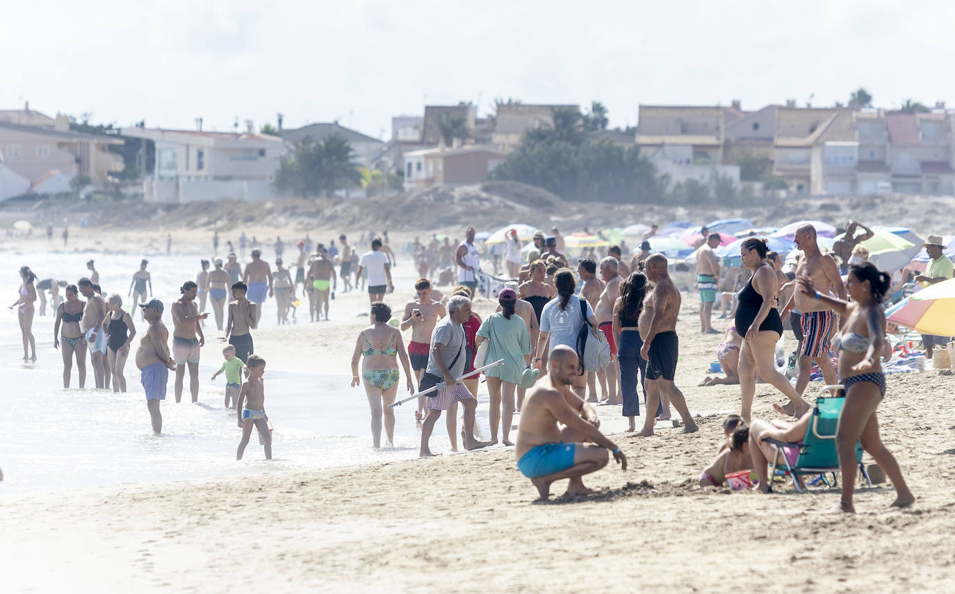 Alta ocupación en La Manga, en imágenes