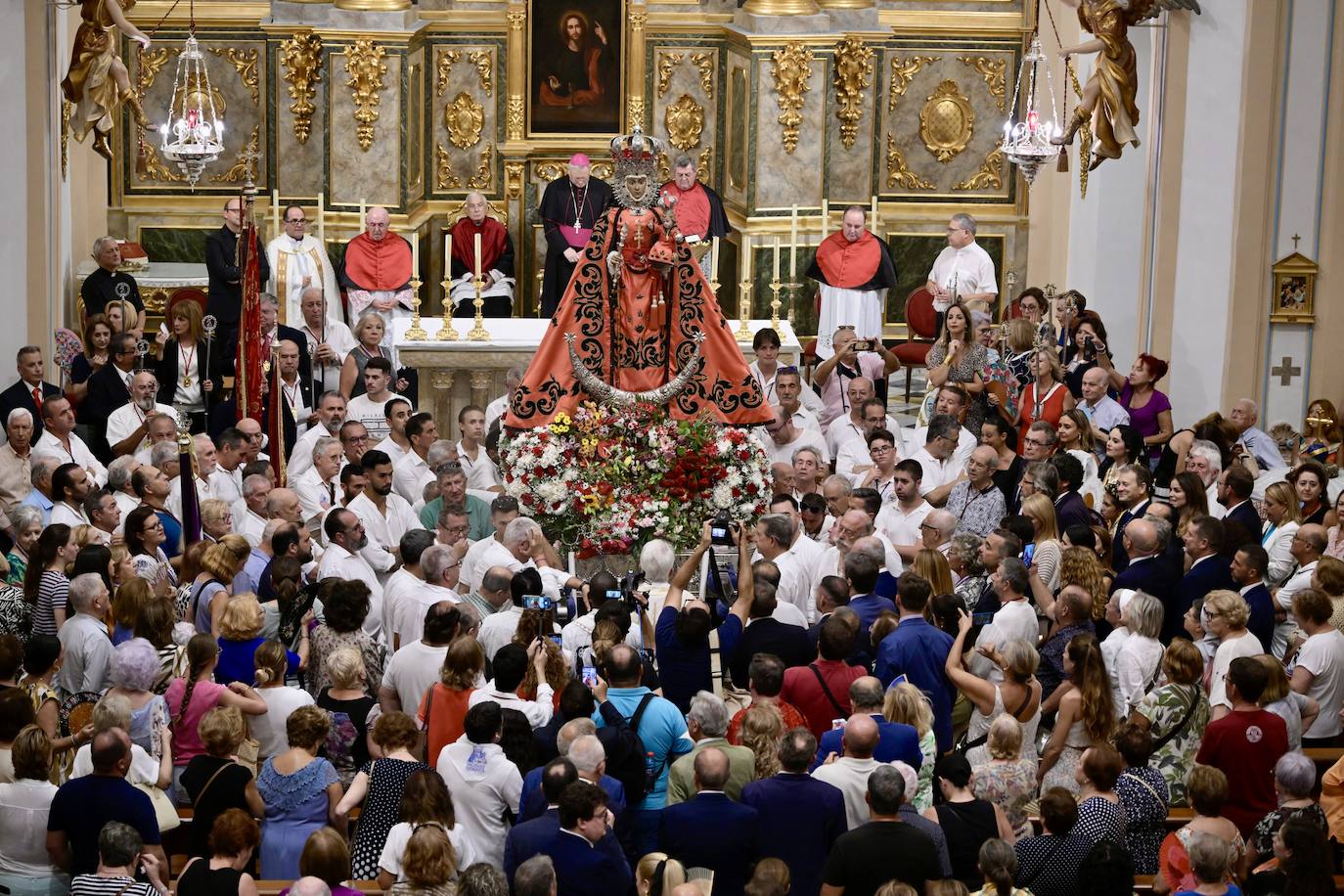 La bajada de la Virgen de la Fuensanta a la Catedral de Murcia, en imágenes