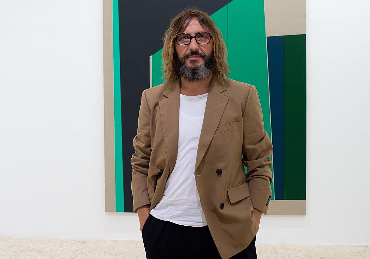 El artista FOD, en la galería murciana T20.