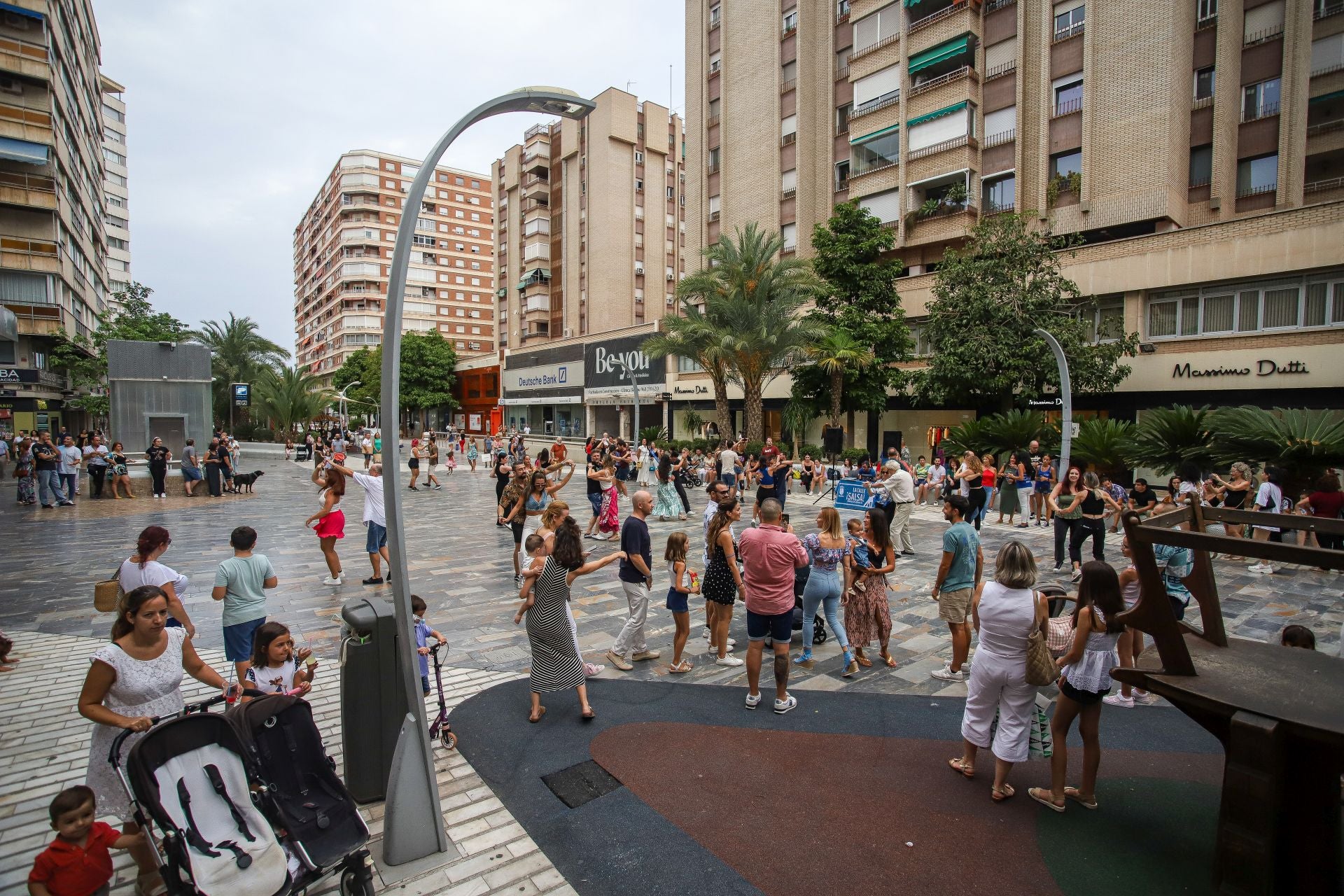 Murcia se mueve a ritmo de salsa