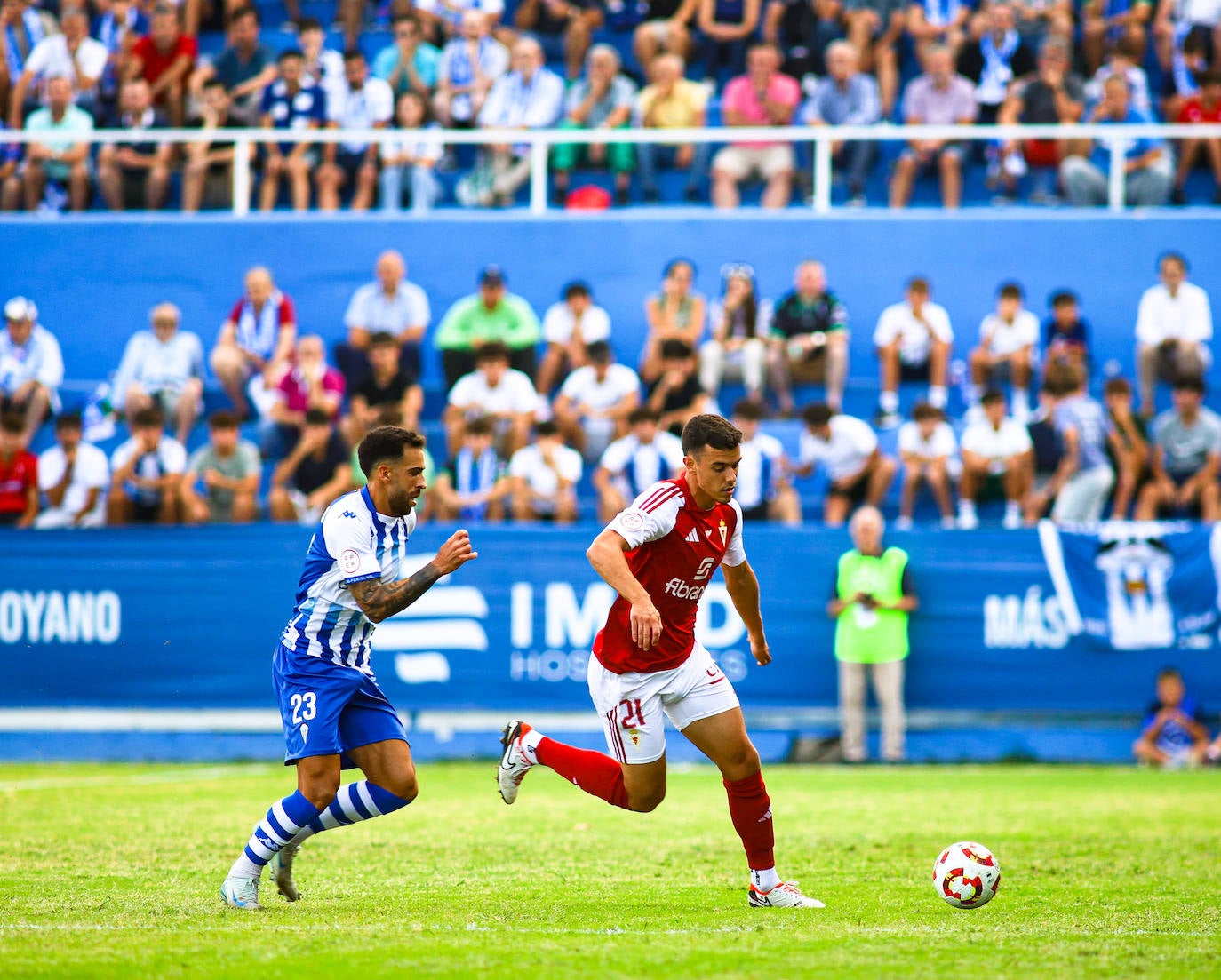 La victoria del Real Murcia frente al Alcoyano, en imágenes