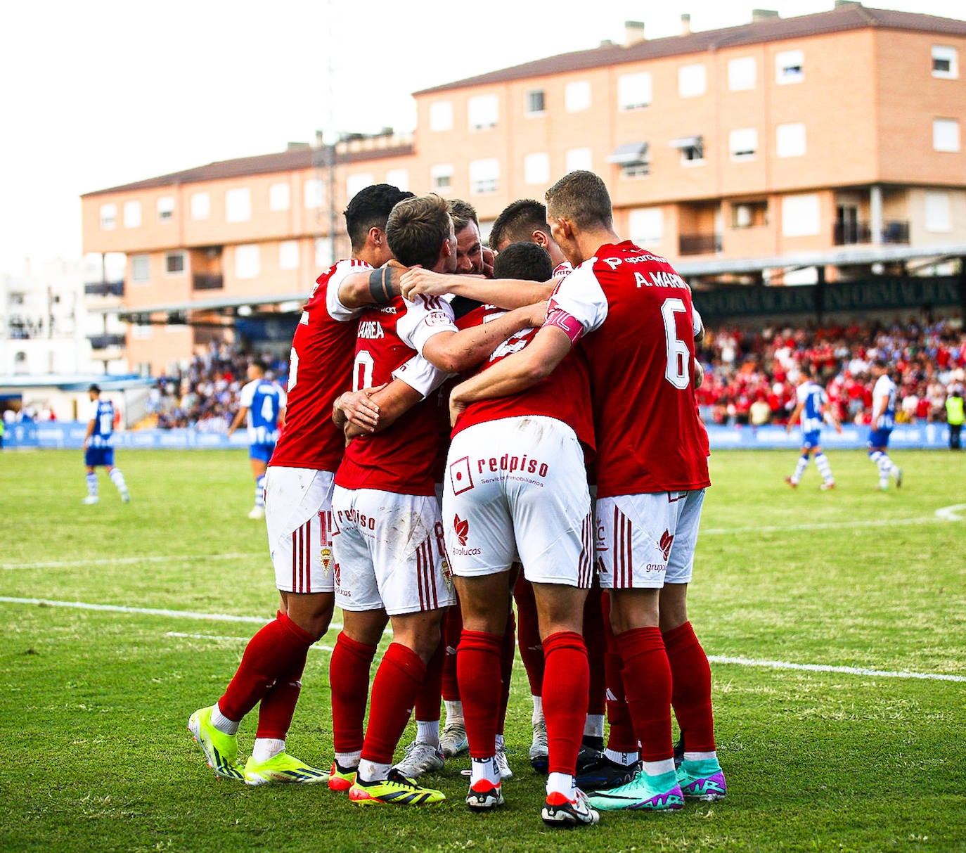 La victoria del Real Murcia frente al Alcoyano, en imágenes