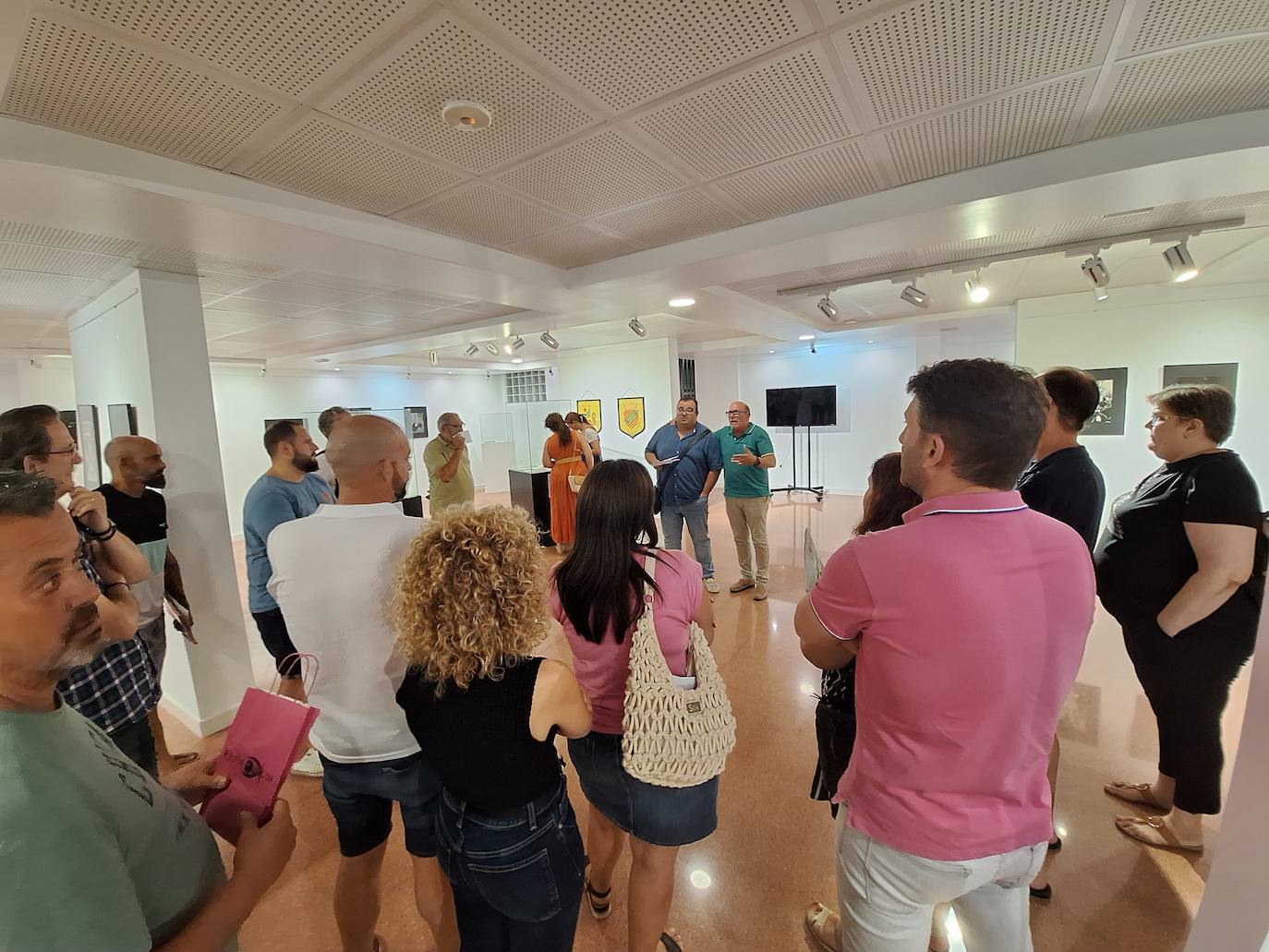Las imágenes de la exposición de los 50 años de Moros y Cristianos en Orihuela