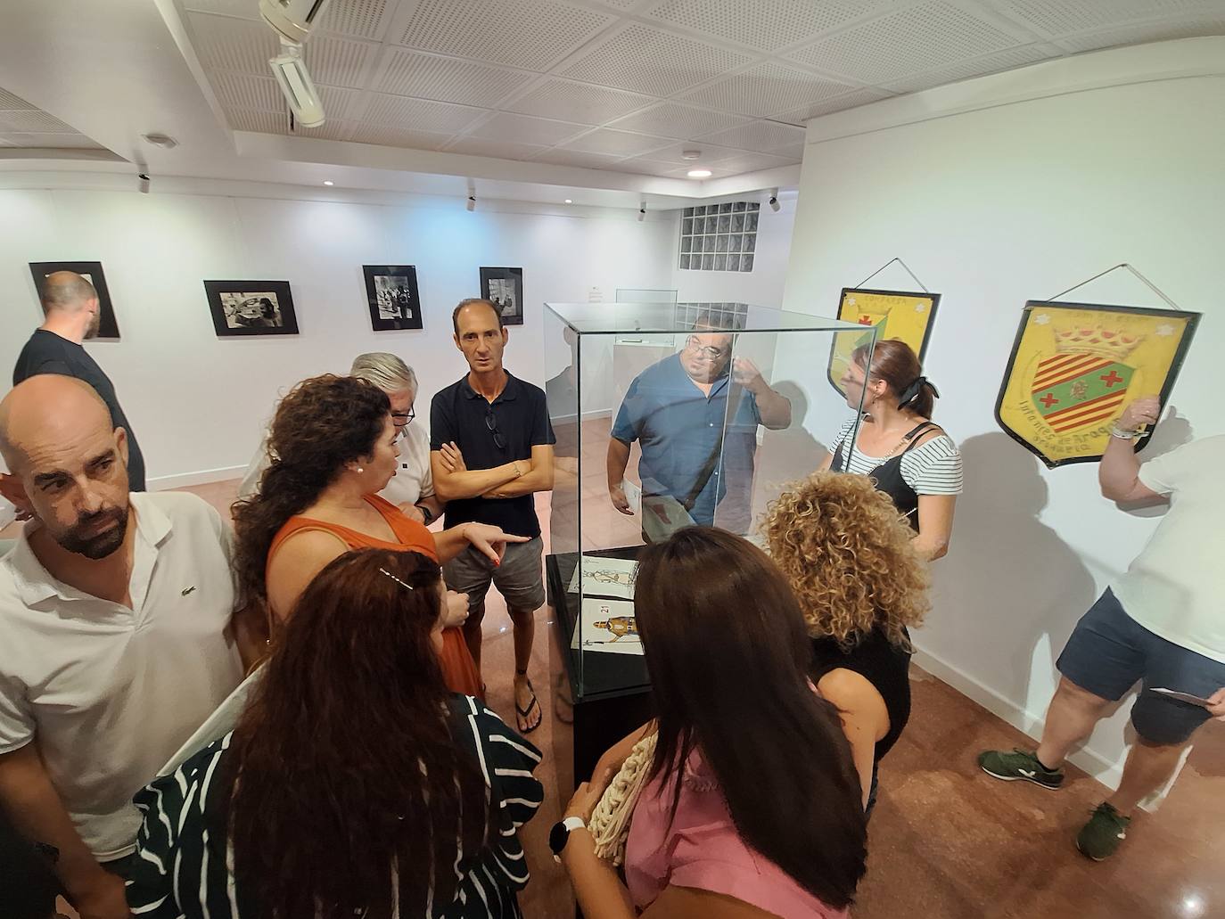 Las imágenes de la exposición de los 50 años de Moros y Cristianos en Orihuela