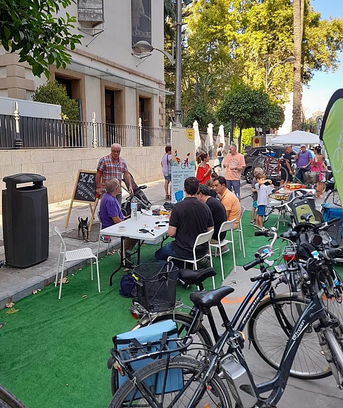 Imagen secundaria 2 - Murcia en Bici llama a recuperar la calle «a pedales» en la Semana de la Movilidad
