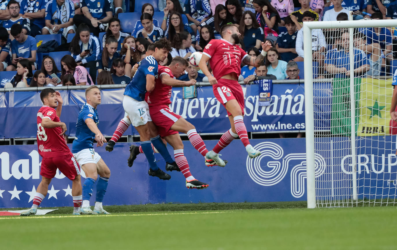 La derrota del Cartagena frente al Oviedo, en imágenes