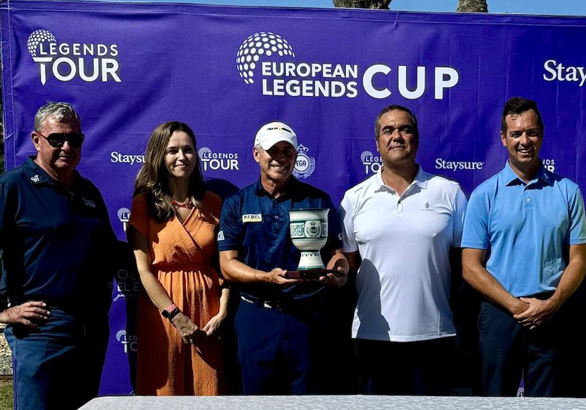 Da Silva, con el trofeo de campeón.