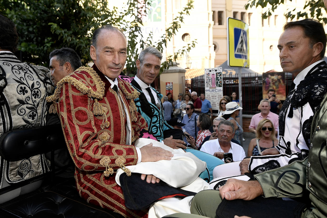 Una goyesca con grandes invitados