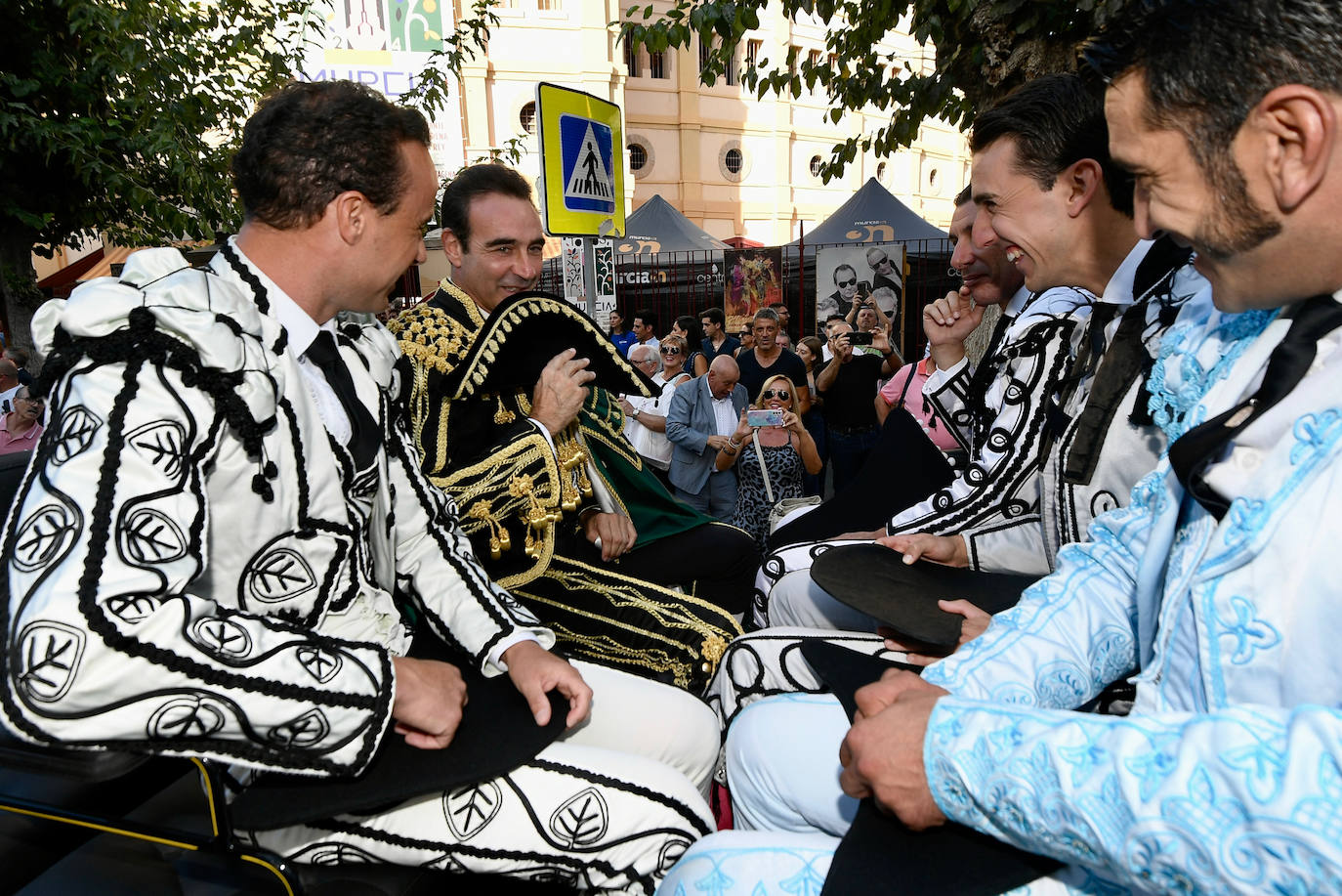 Una goyesca con grandes invitados