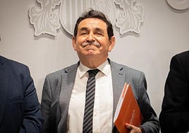 El primer teniente de alcalde y concejal de la Costa, Manuel Mestre.