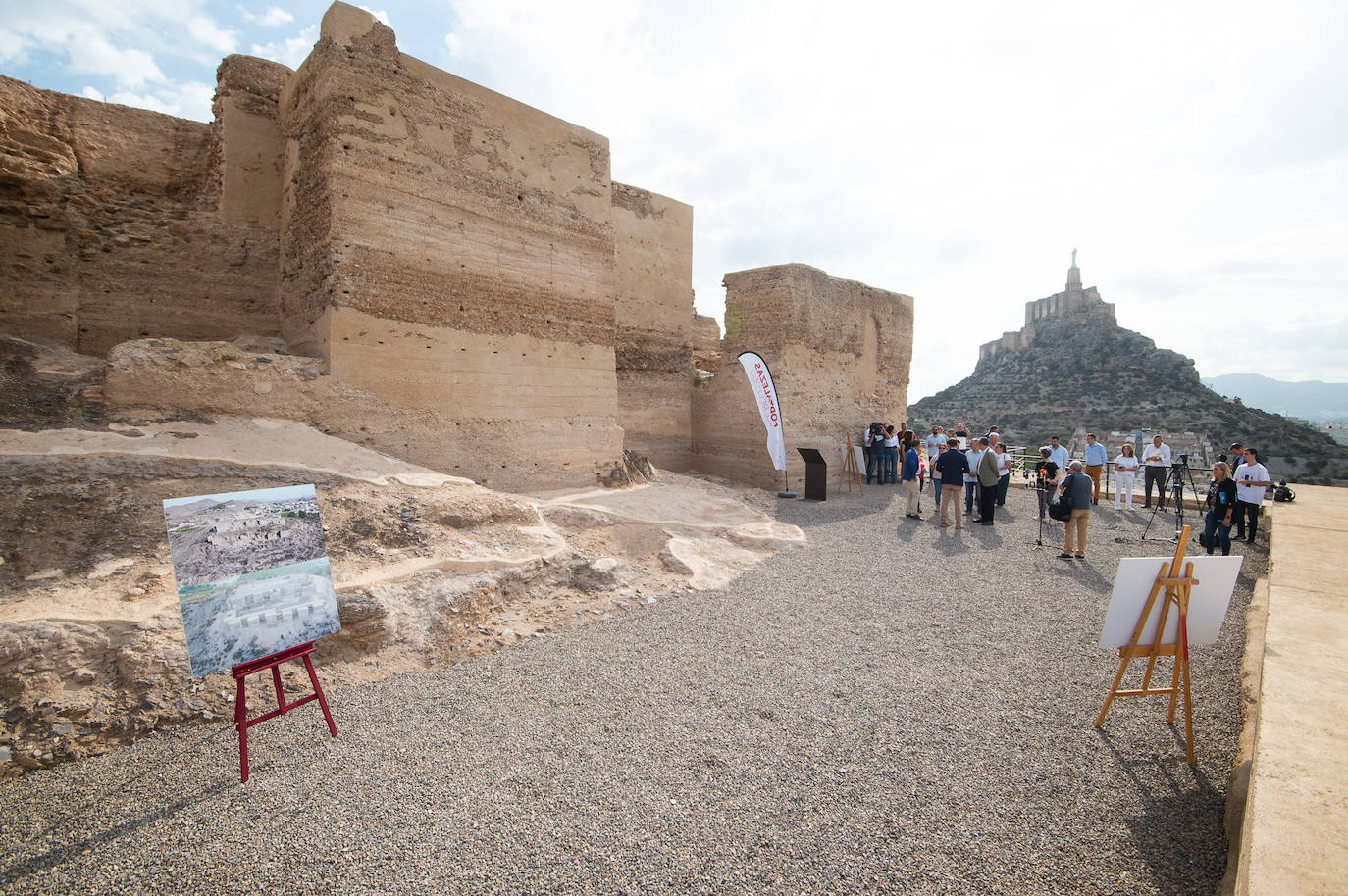 La restauración del recinto inferior del Castillejo de Monteagudo en Murcia, en imágenes