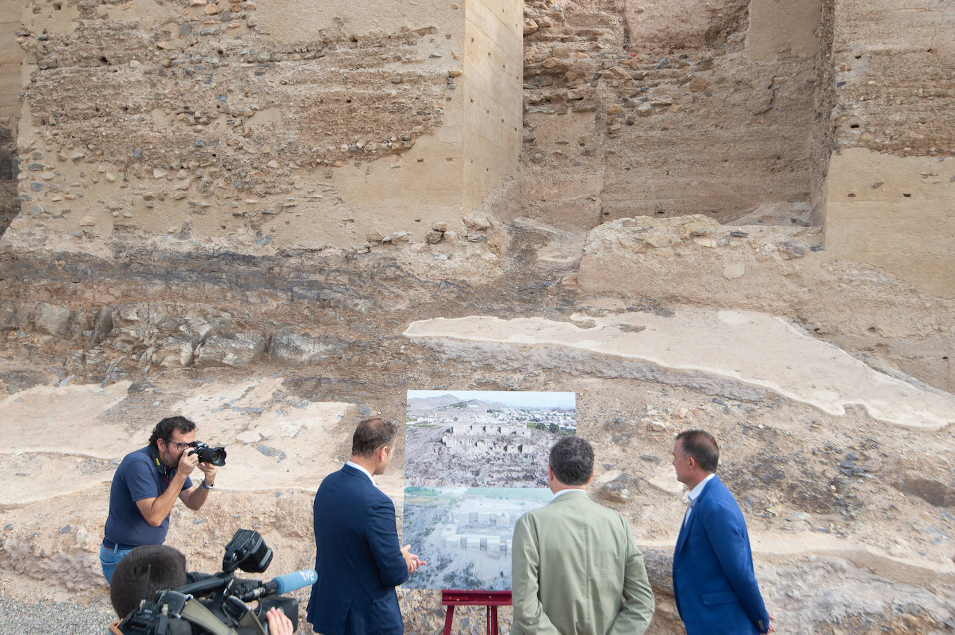 La restauración del recinto inferior del Castillejo de Monteagudo en Murcia, en imágenes