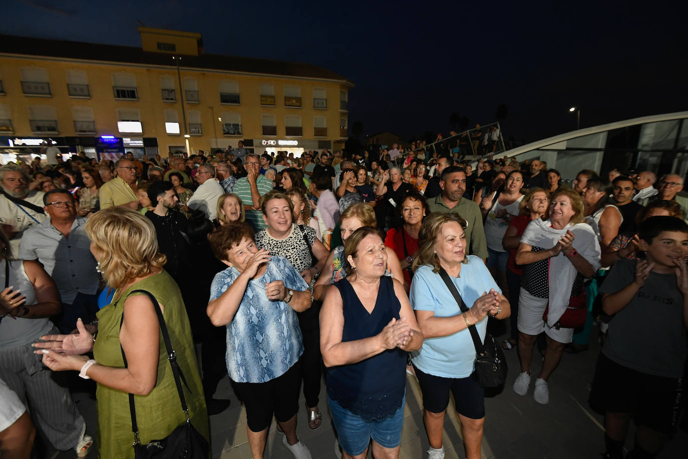 Las imágenes de la protesta contra la «macroplanta» de biogás en Las Torres de Cotillas