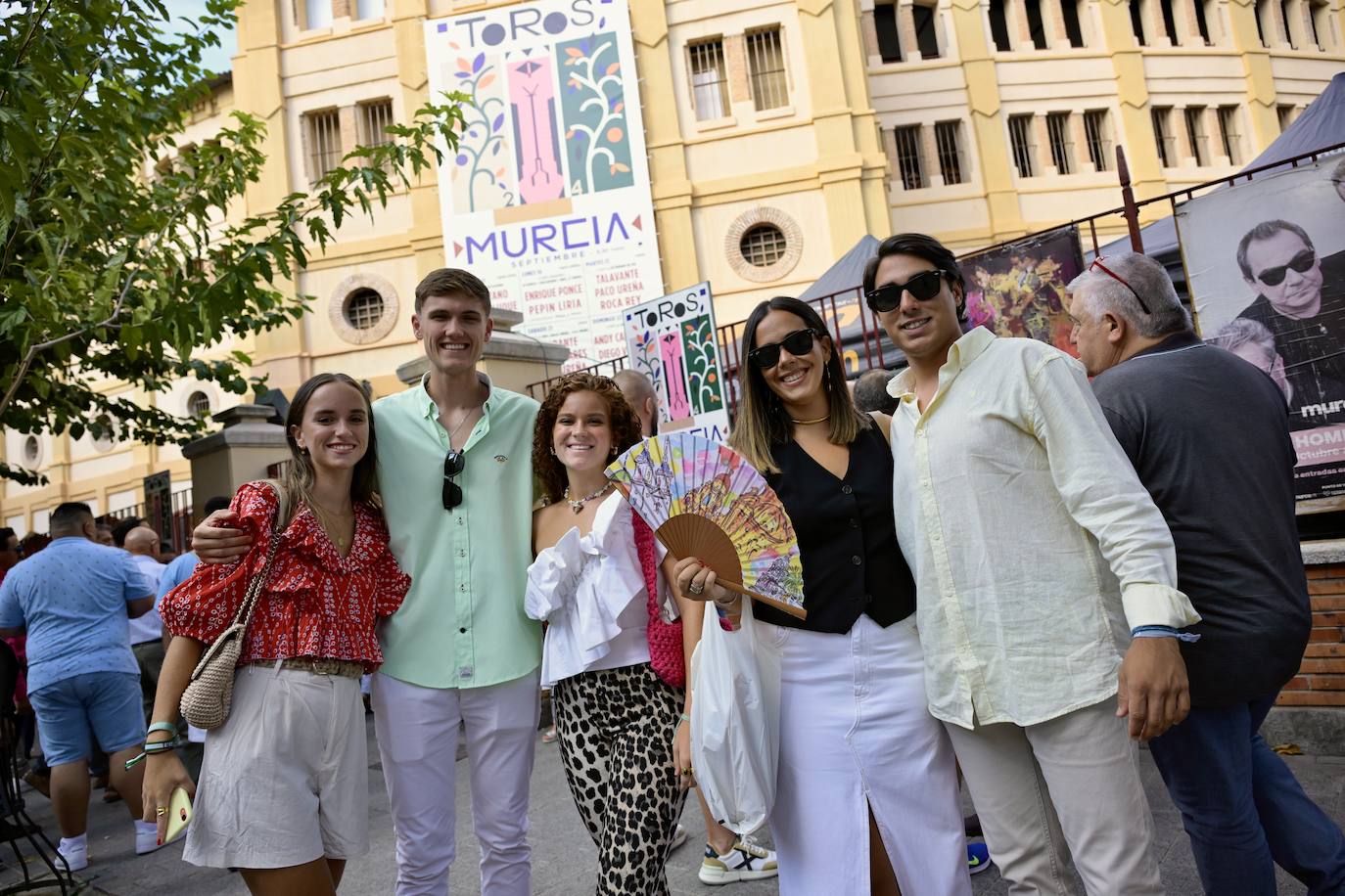 Las imágenes del ambiente de la corrida del día de la Romería en Murcia