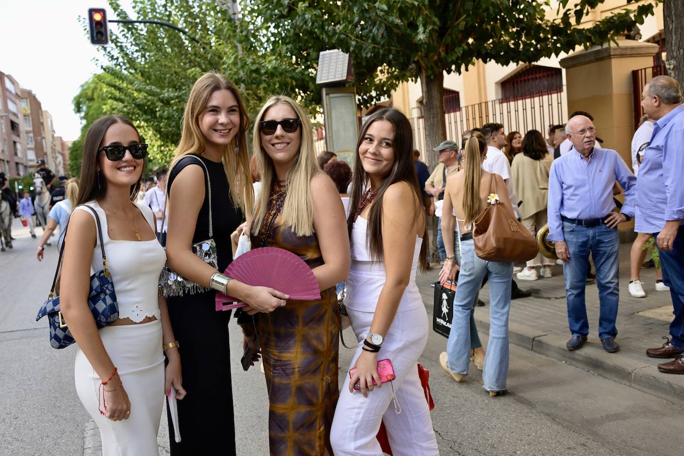 Las imágenes del ambiente de la corrida del día de la Romería en Murcia