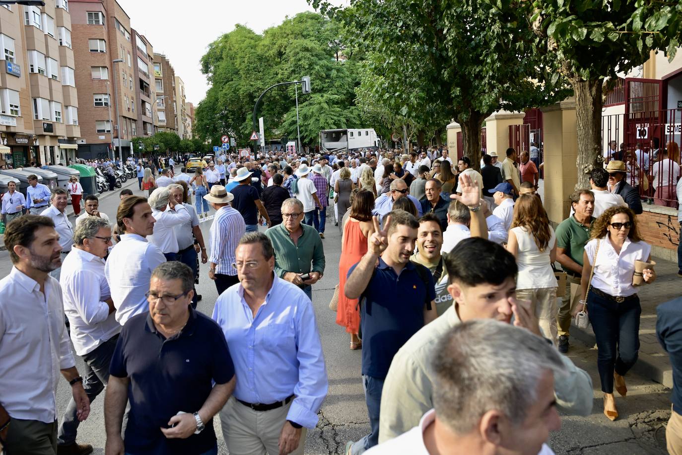 Las imágenes del ambiente de la corrida del día de la Romería en Murcia