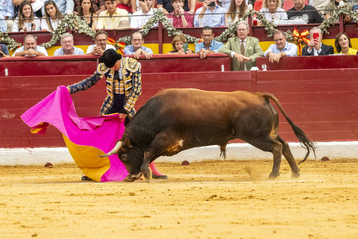 La cuarta corrida de toros de la Feria de Murcia, en imágenes