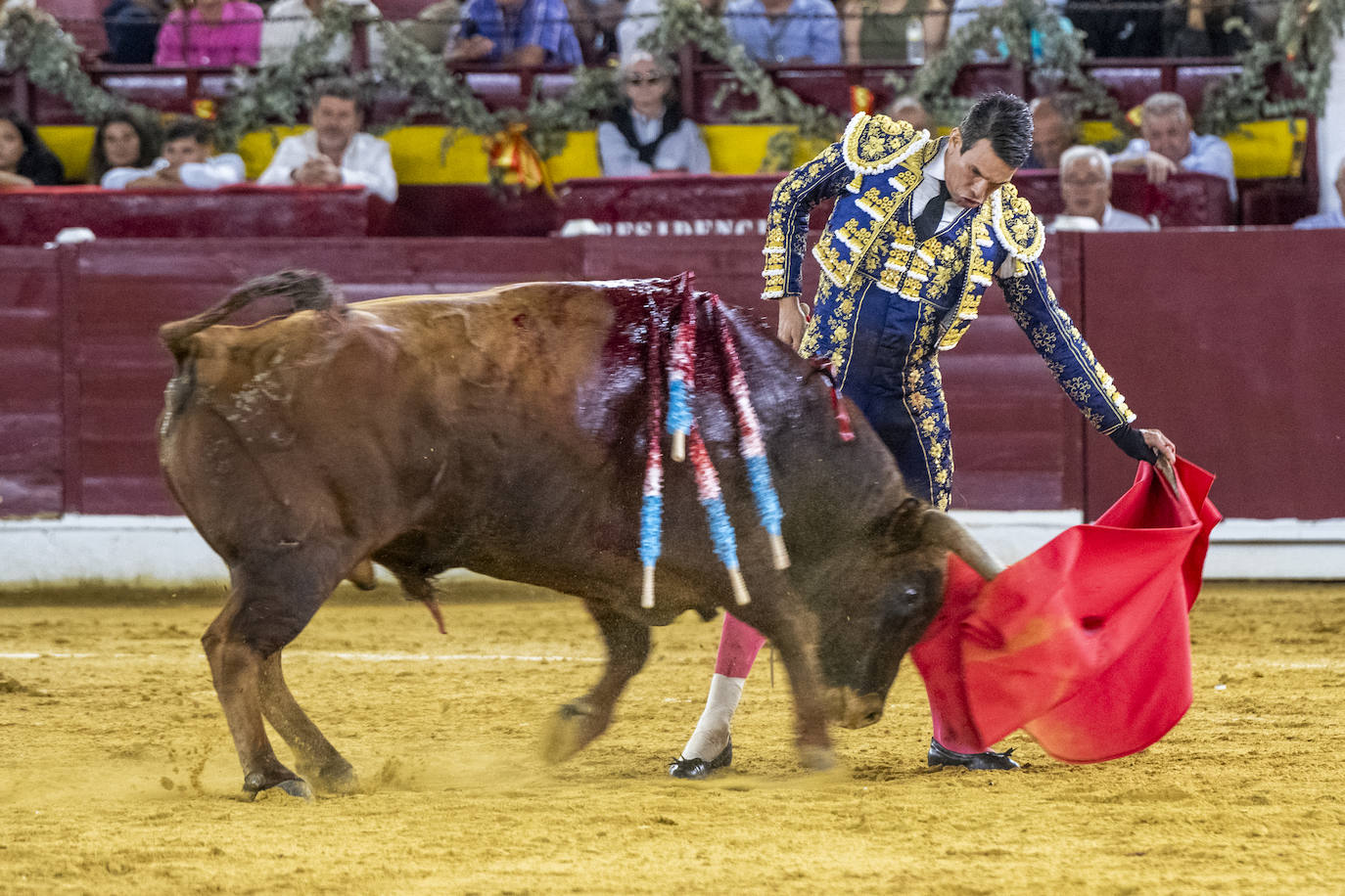 La cuarta corrida de toros de la Feria de Murcia, en imágenes