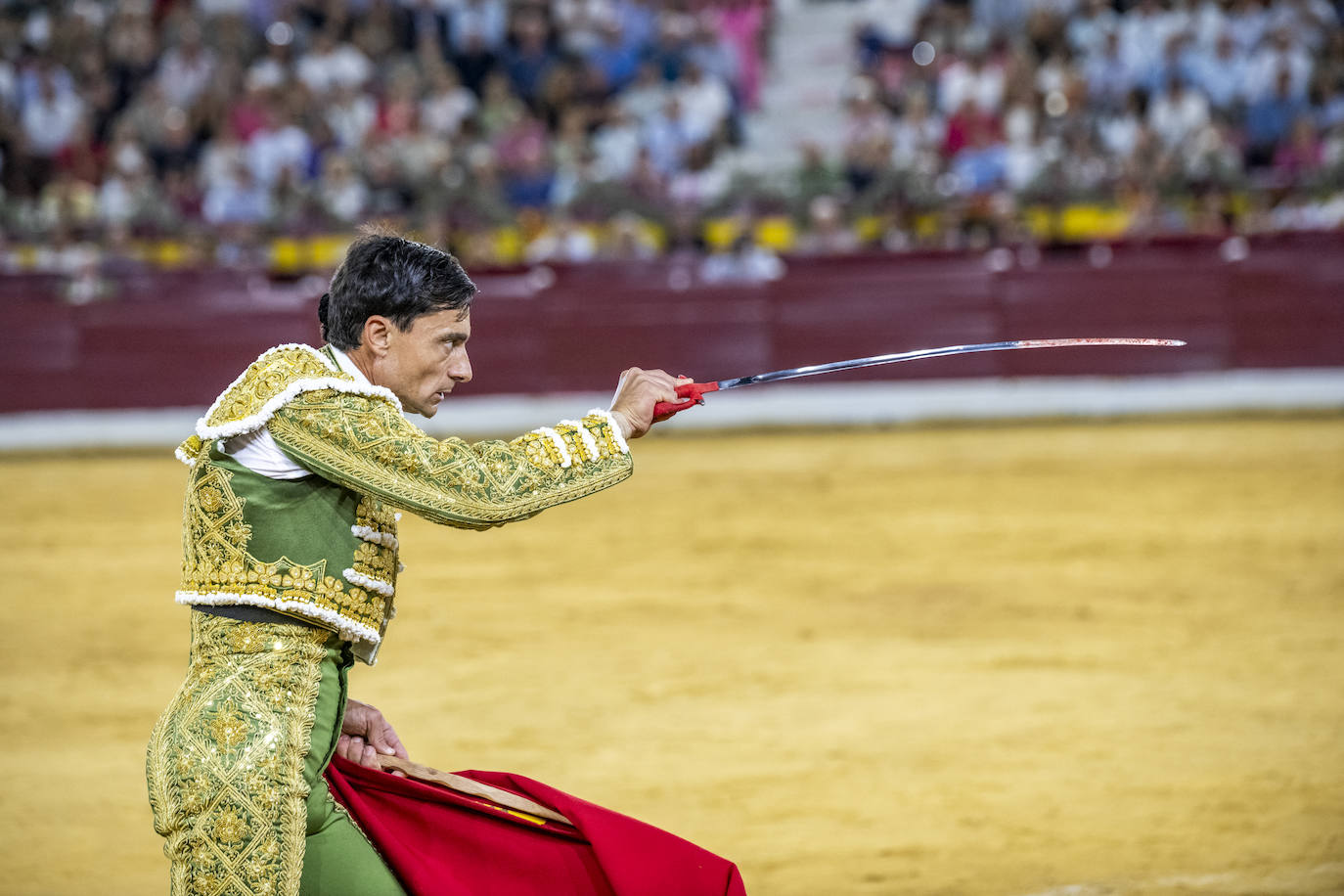 La cuarta corrida de toros de la Feria de Murcia, en imágenes