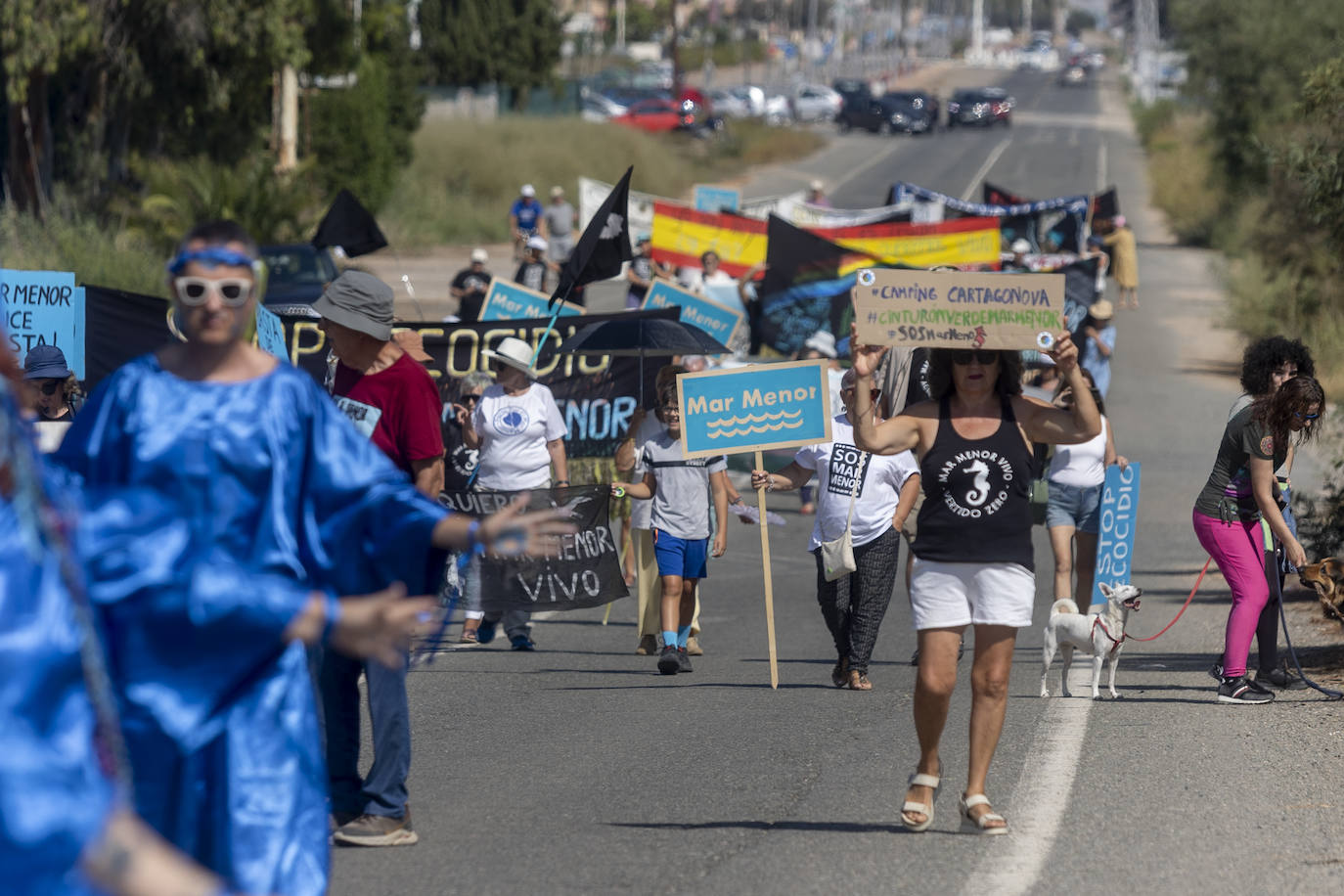 La manifestación en la Rambla del Albujón por el Mar Menor, en imágenes