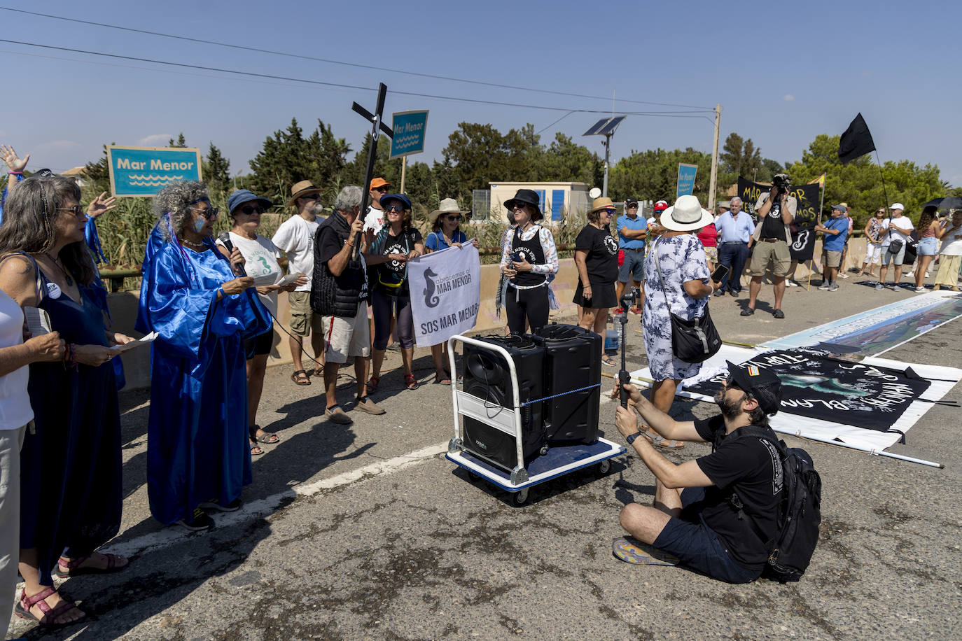 La manifestación en la Rambla del Albujón por el Mar Menor, en imágenes