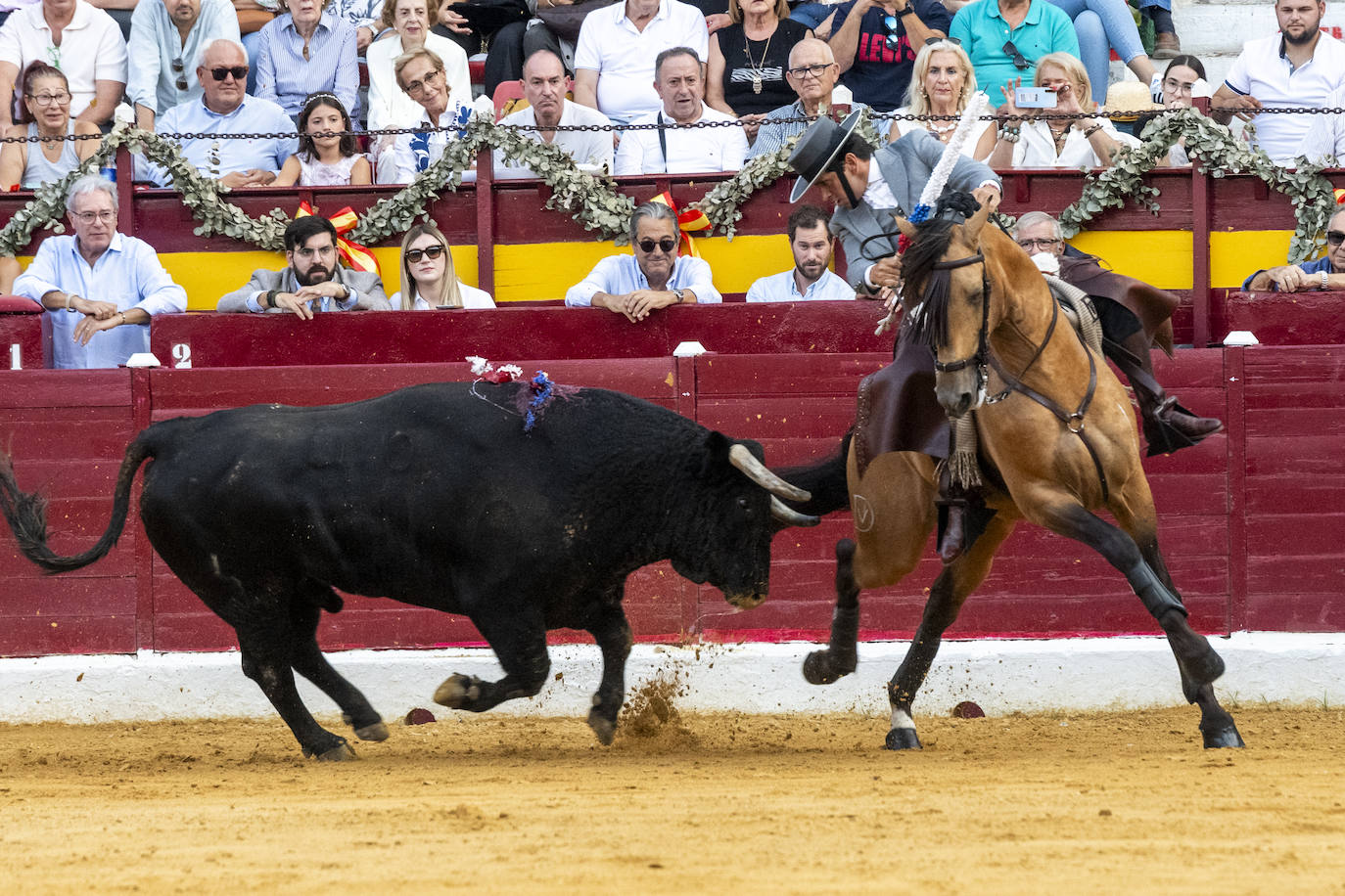 Las imágenes de la corrida de rejones en Murcia