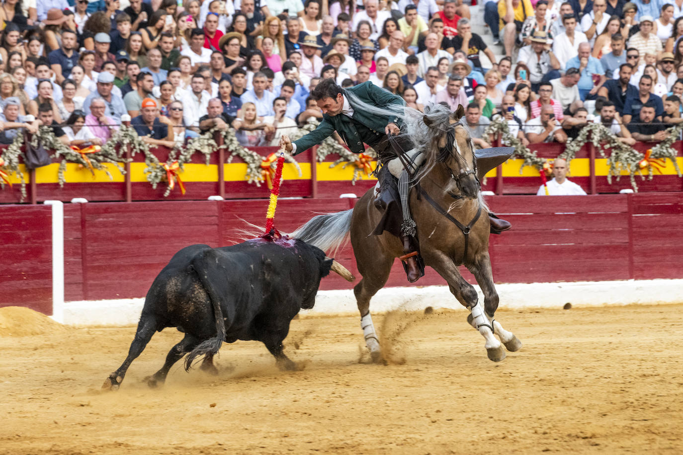 Las imágenes de la corrida de rejones en Murcia