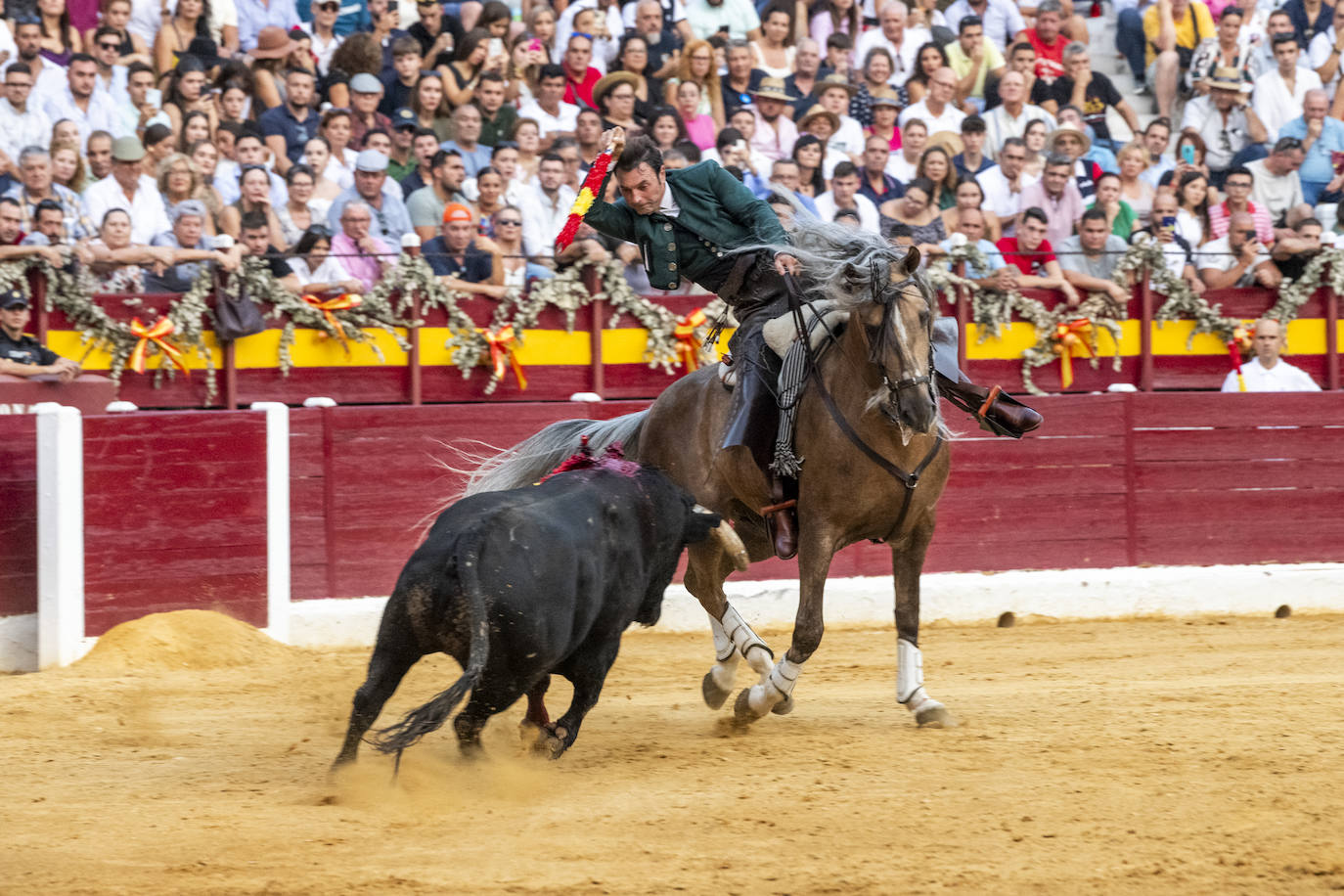 Las imágenes de la corrida de rejones en Murcia