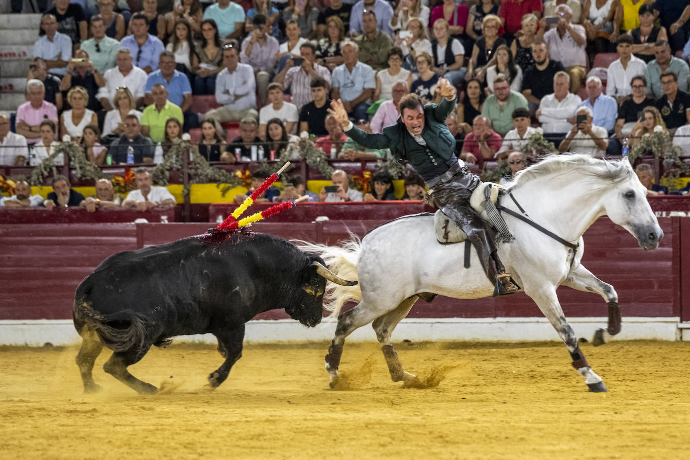 Las imágenes de la corrida de rejones en Murcia