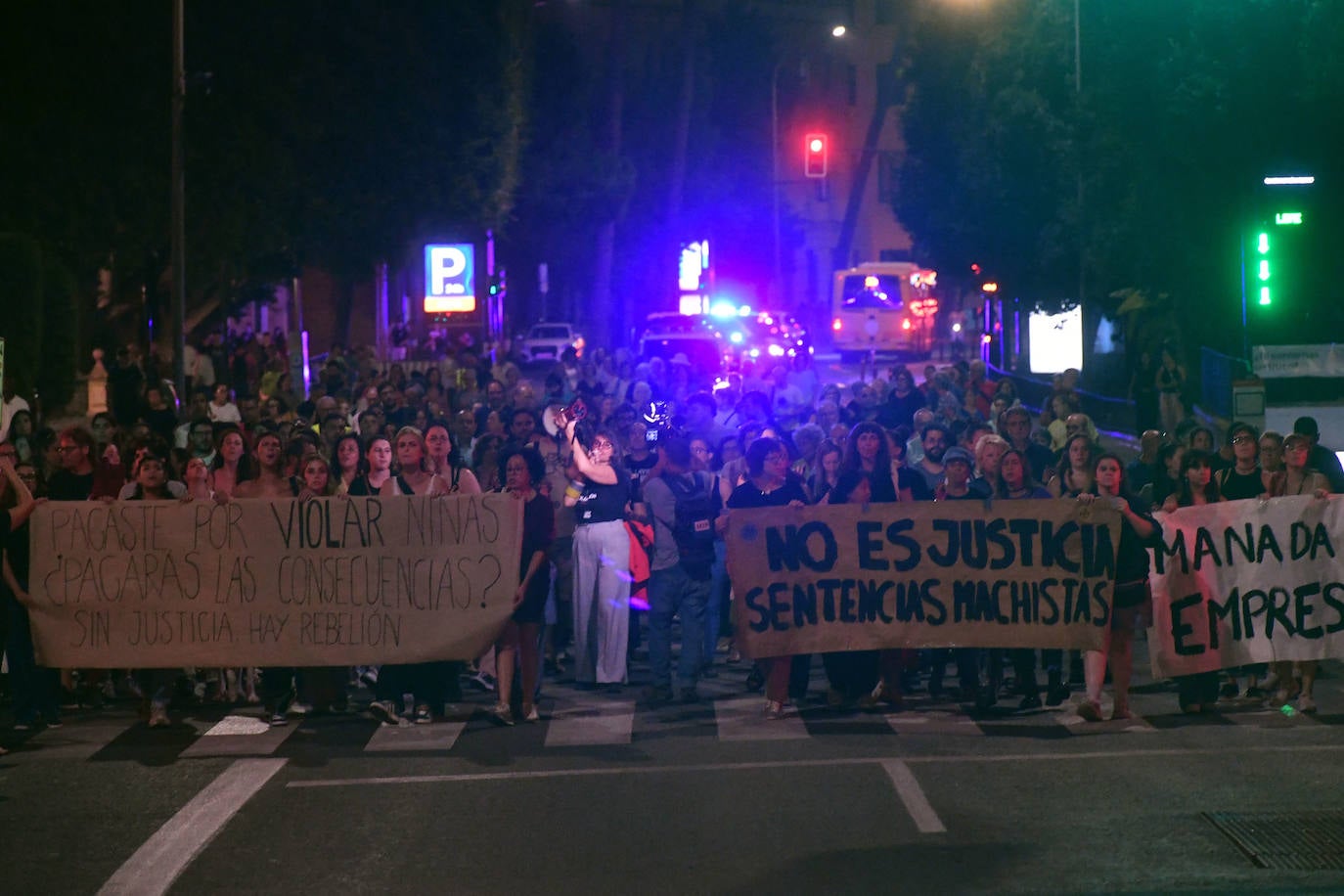 Las imágenes de la protesta en Murcia contra las penas a los empresarios de la red de prostitución de menores