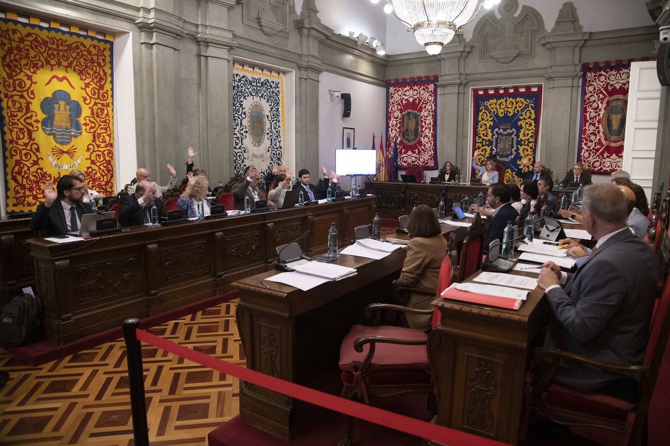 El Pleno Municipal del Ayuntamiento de Cartagena, en imágenes
