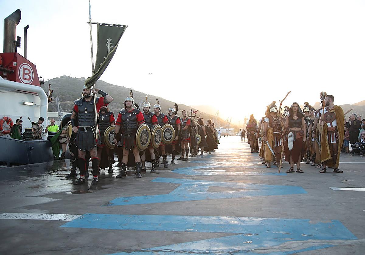 Las imágenes del Desembarco y la Contratación de Mercenarios de Carthagineses y Romanos