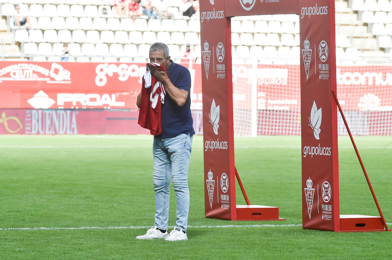 La derrota del Real Murcia frente al Betis Deportivo en el Enrique Roca, en imágenes