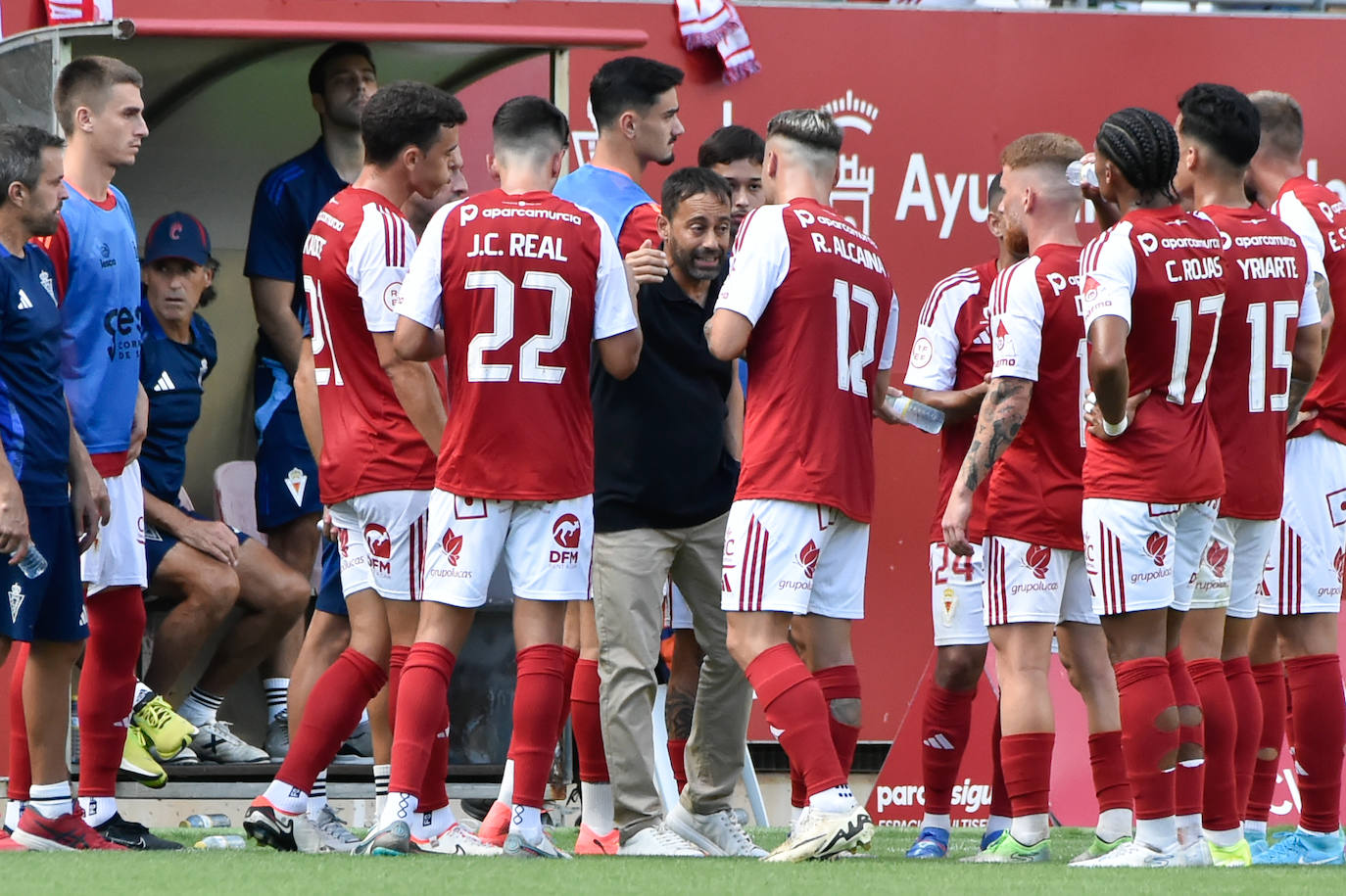 La derrota del Real Murcia frente al Betis Deportivo en el Enrique Roca, en imágenes