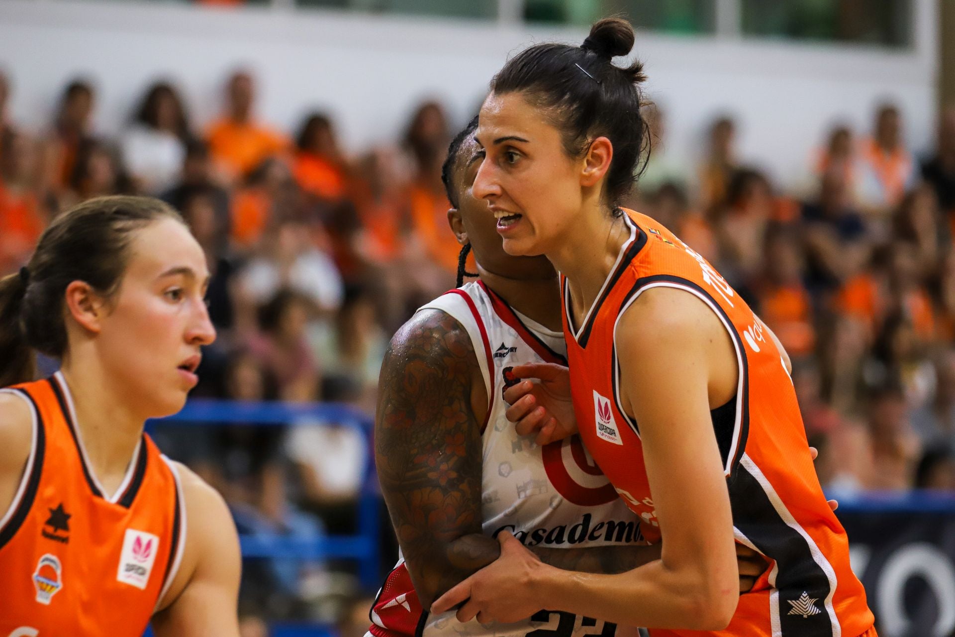 Las imágenes del partido de la Supercopa entre Valencia Basket y Zaragoza