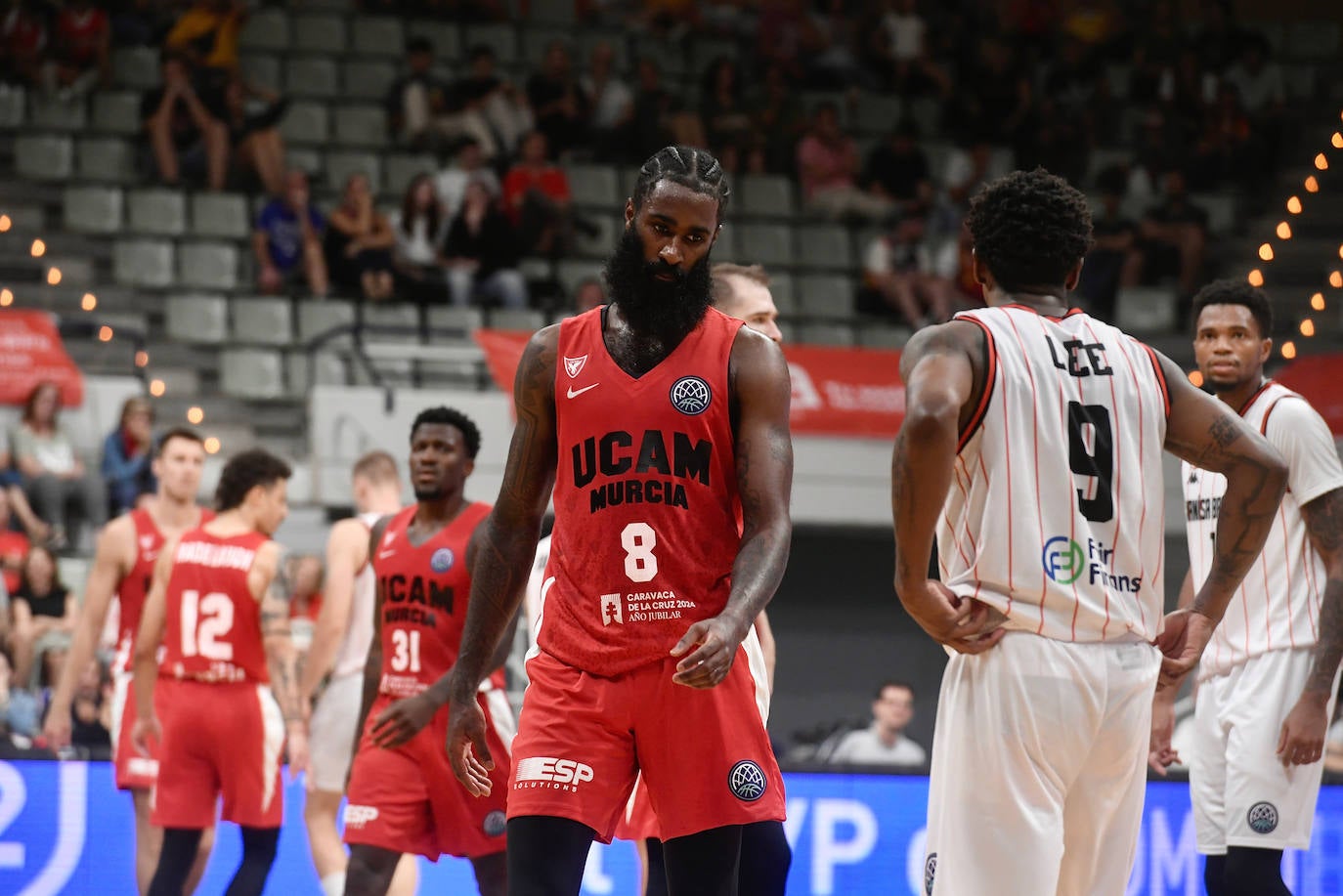 Las imágenes del UCAM Murcia-Manisa Basket (97-103)
