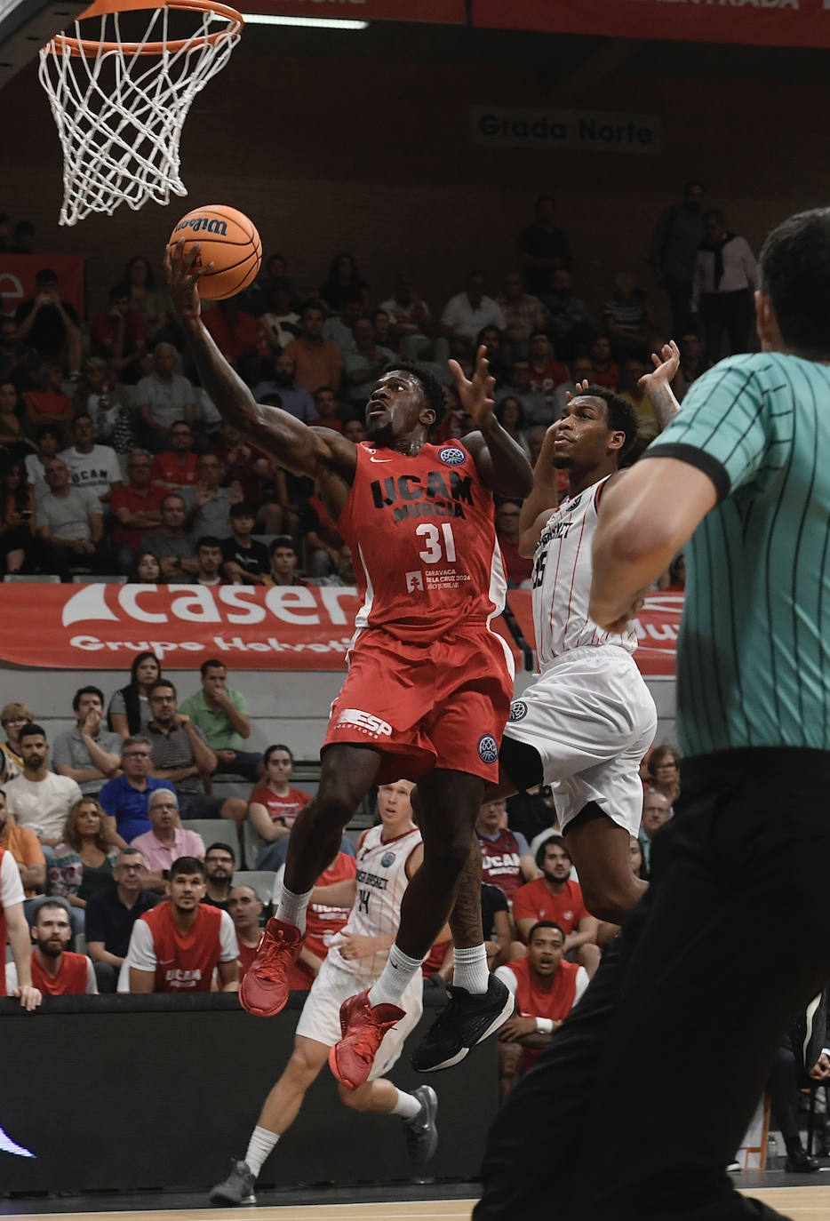 Las imágenes del UCAM Murcia-Manisa Basket (97-103)