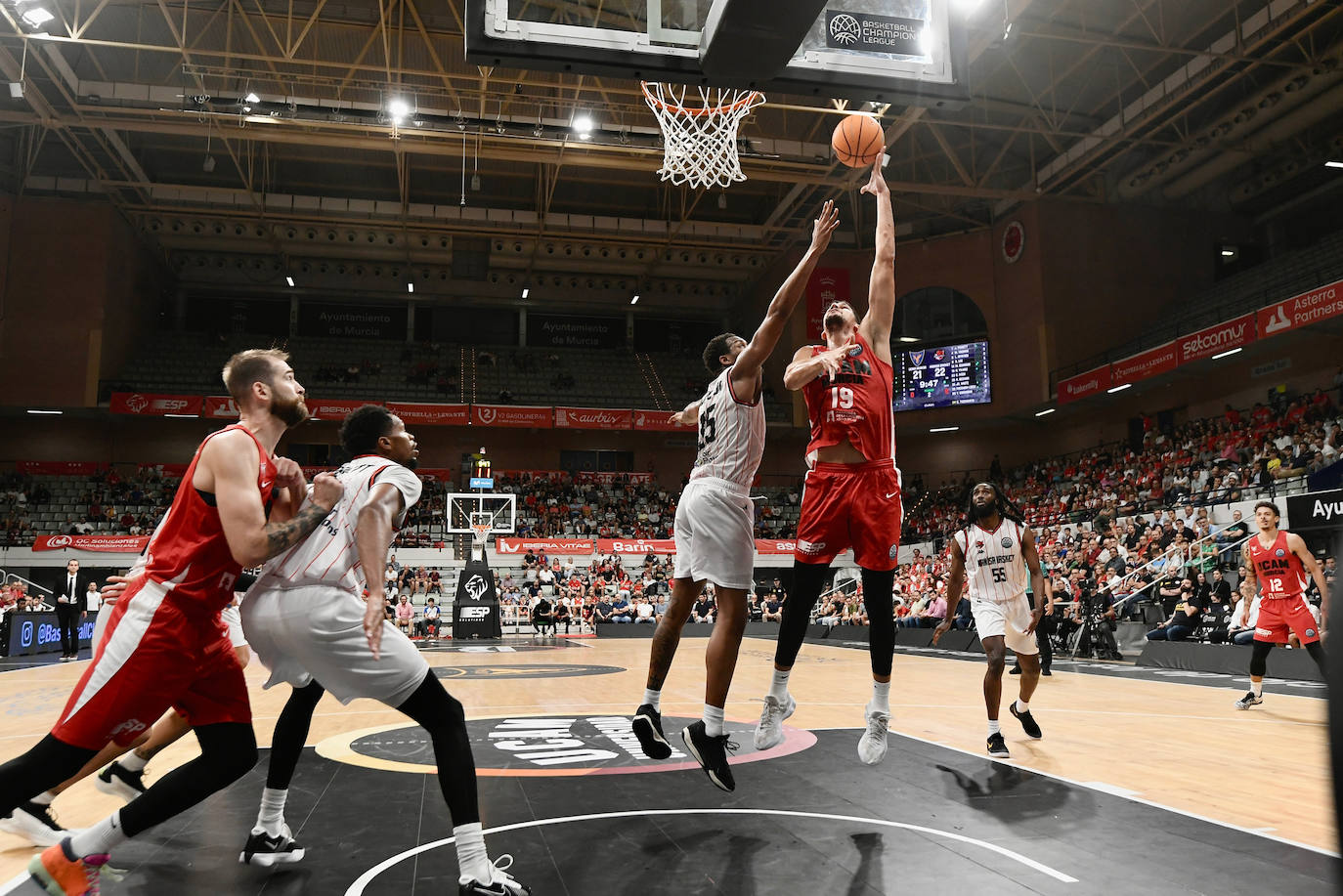 Las imágenes del UCAM Murcia-Manisa Basket (97-103)