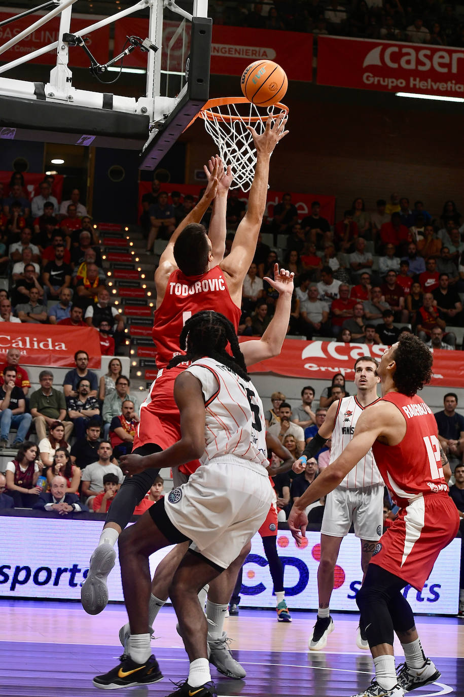 Las imágenes del UCAM Murcia-Manisa Basket (97-103)