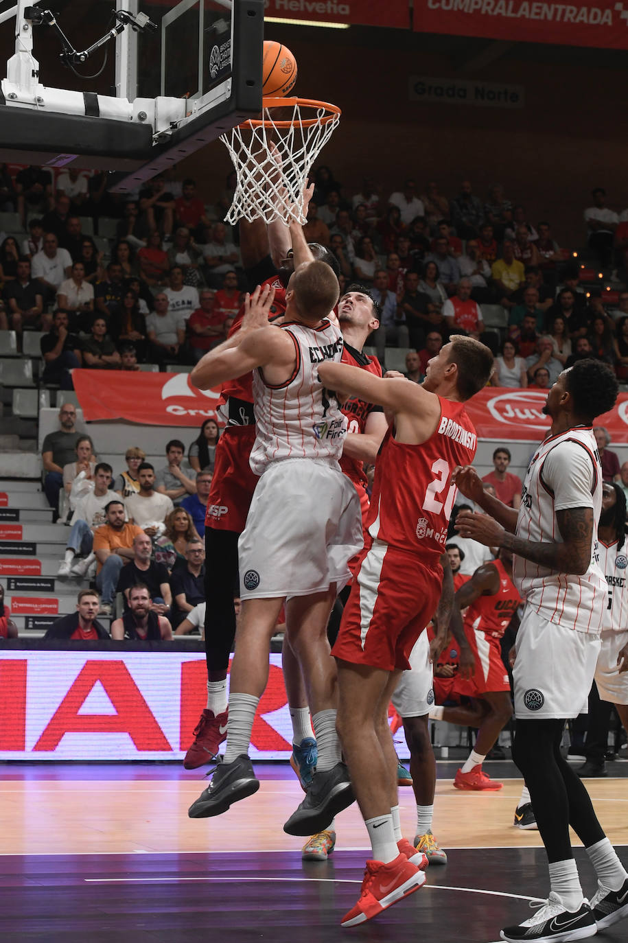 Las imágenes del UCAM Murcia-Manisa Basket (97-103)