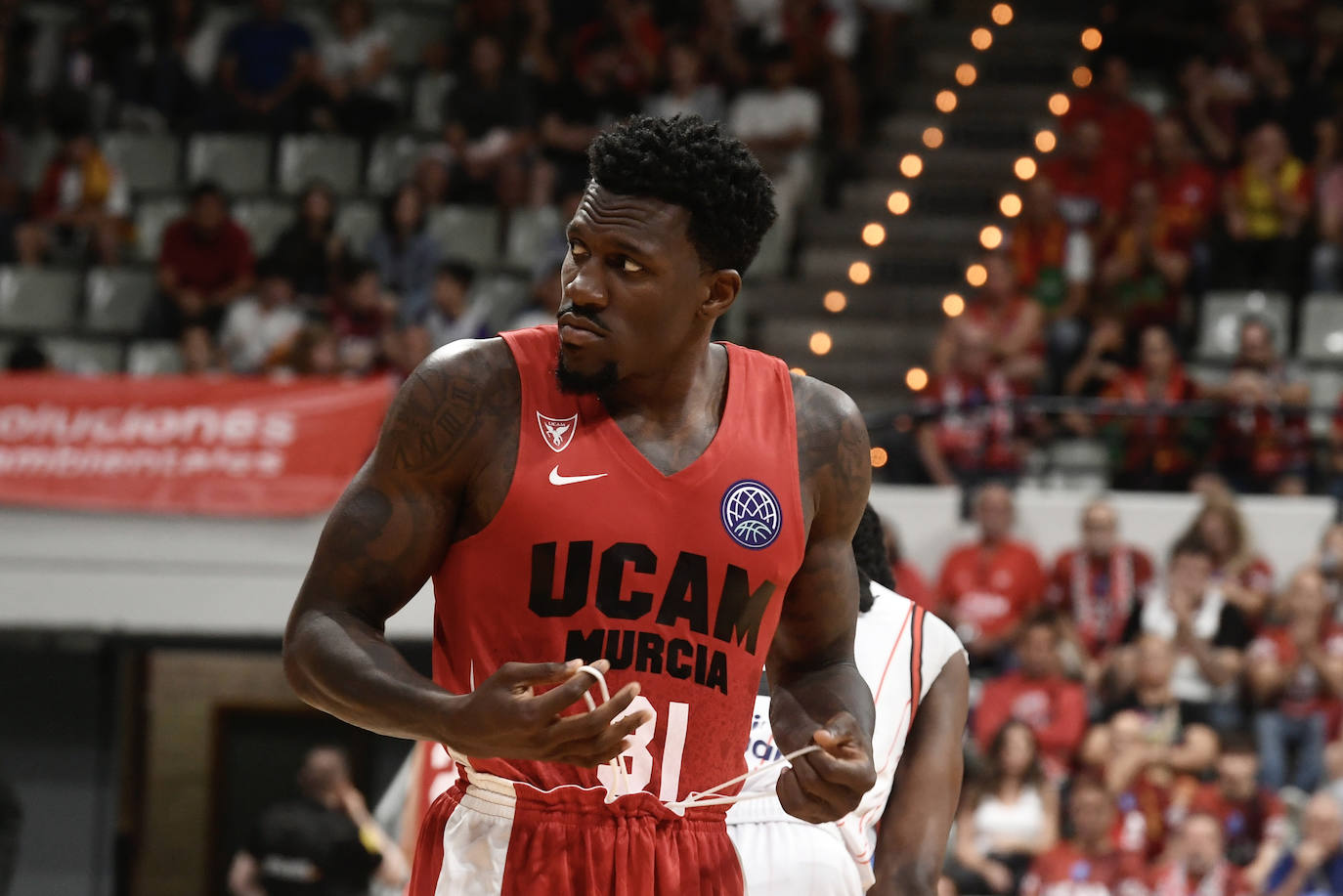 Las imágenes del UCAM Murcia-Manisa Basket (97-103)